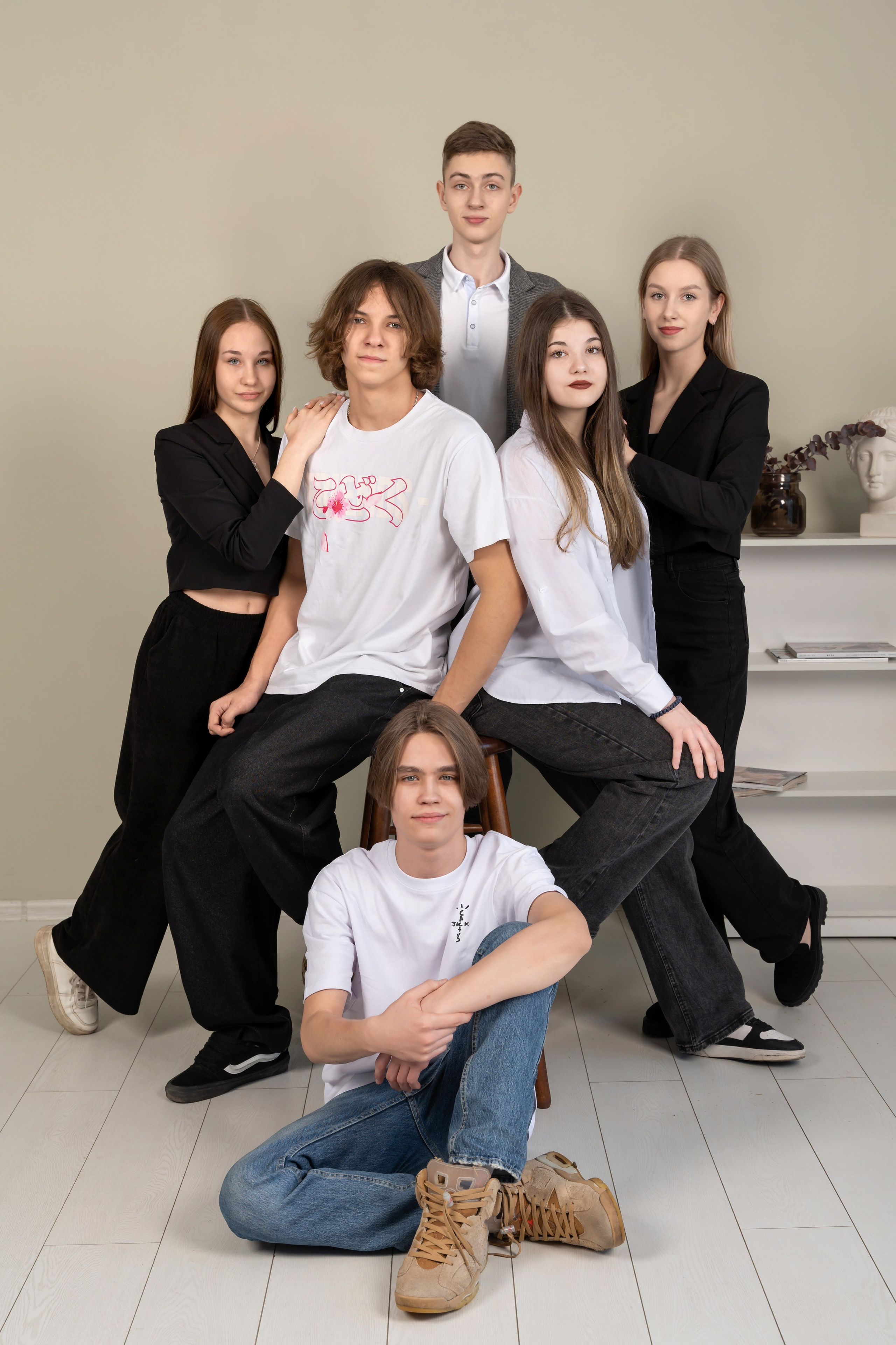 Фотоальбомы для старшеклассников 9-11 класс. Профессиональный фотограф в г. Красноярске Татьяна Арлакова