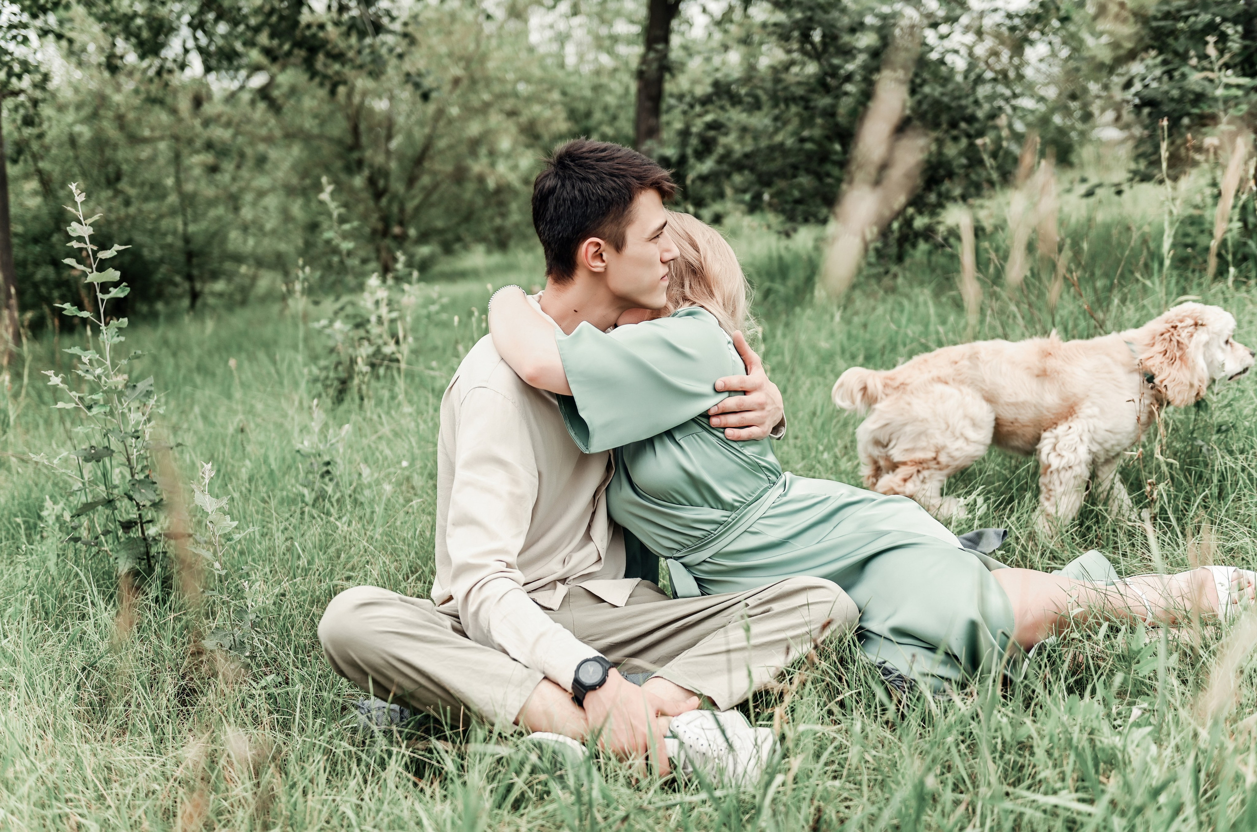 Love story прогулка вместе с песиком))). Свадебный, семейный, детский, контент фотограф в Омске Максим Ильин