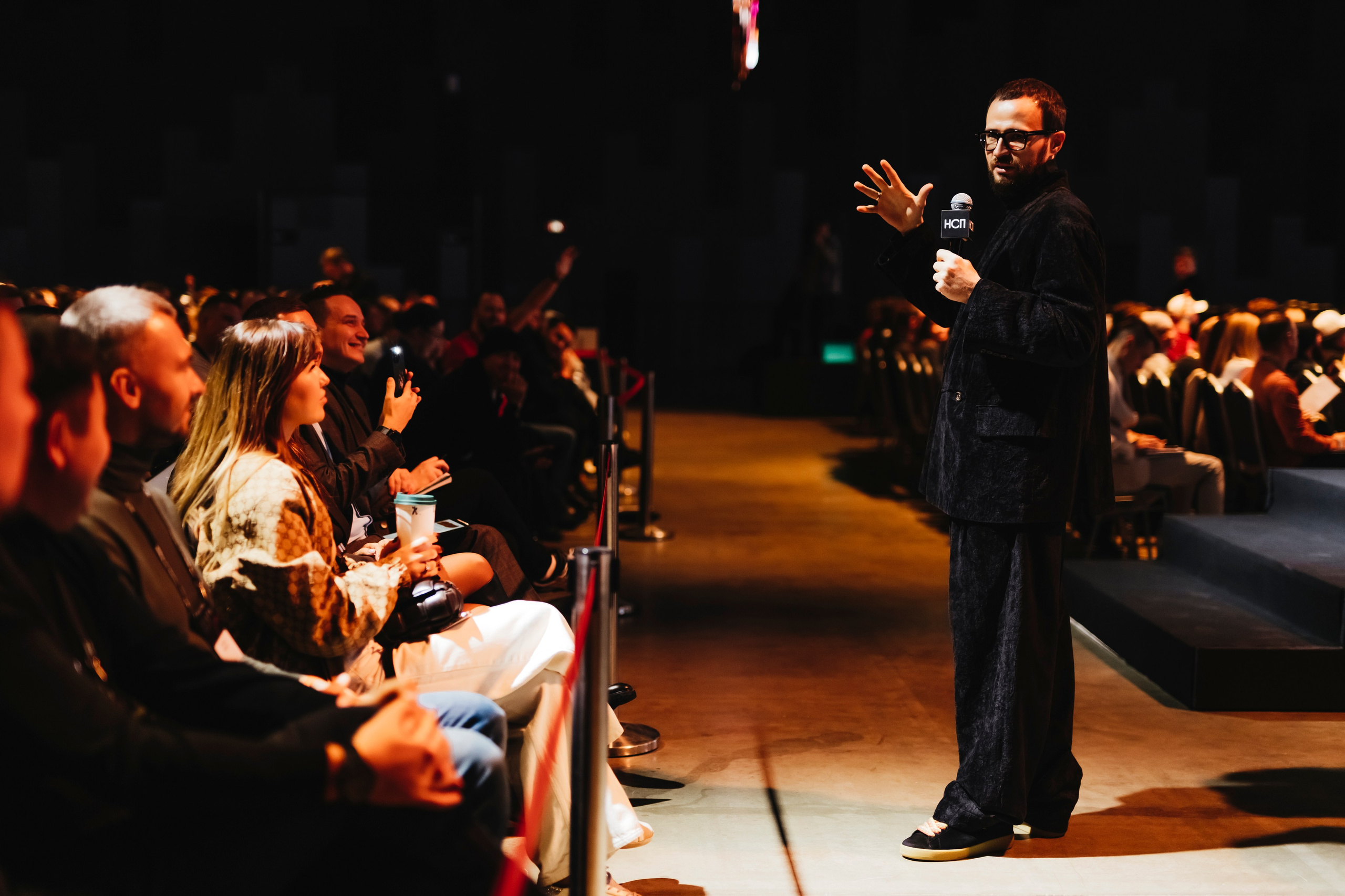 Михаил Гребенюк НСП. Репортажный, event, концертный и backstage фотограф из Москвы Виталий Кривцов