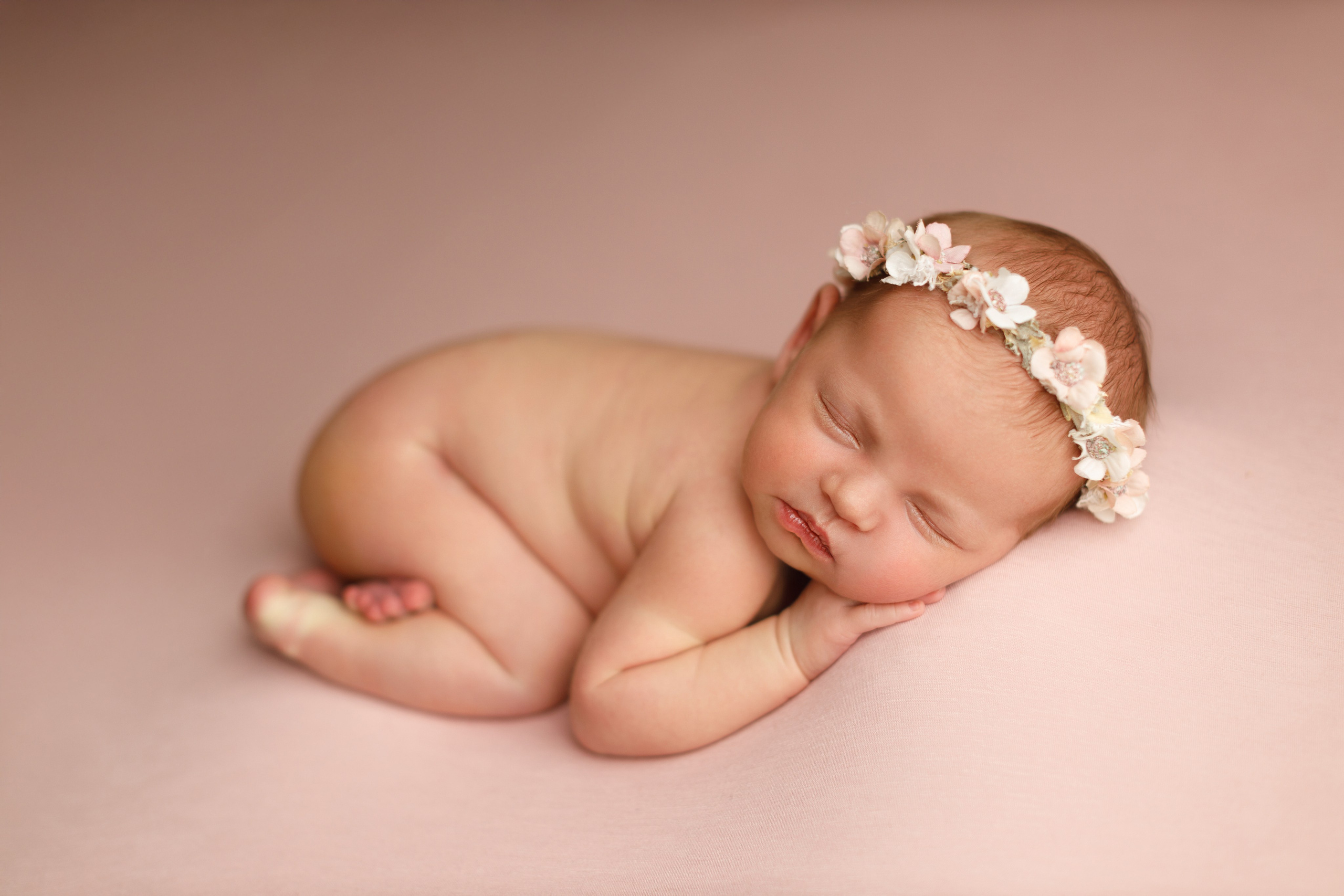 Новорожденные. Алена. Профессиональная детская и семейная фотостудия в Краснодаре