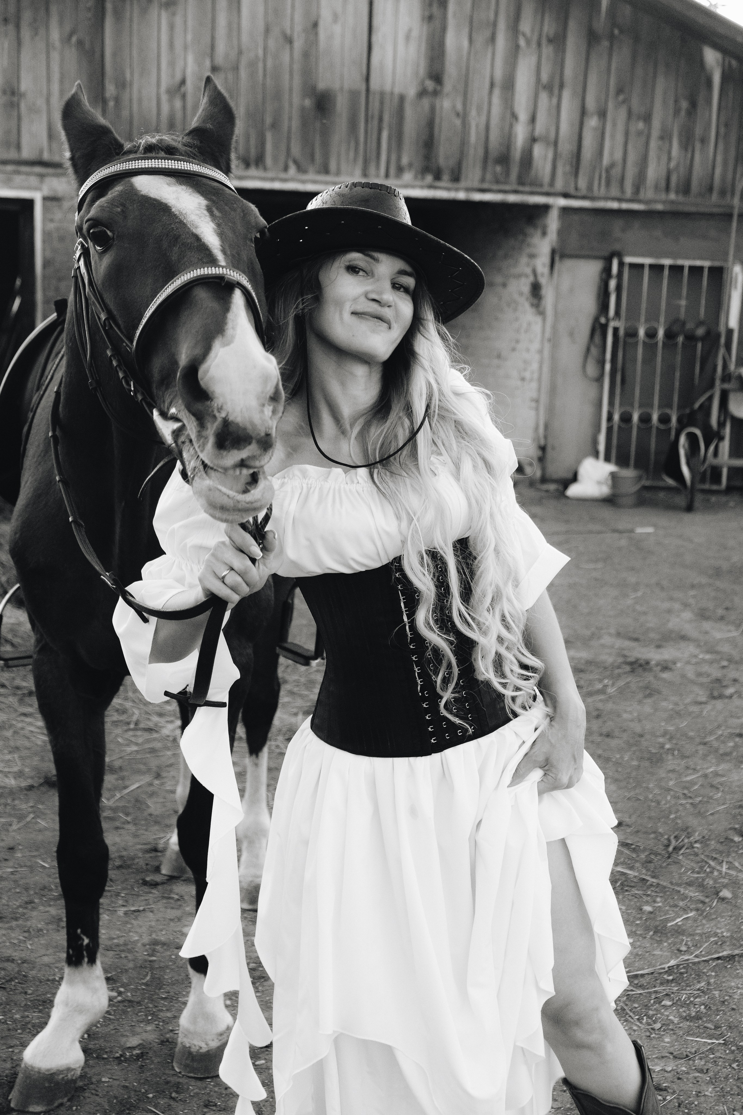 25.09.26 Евгения с конями. Фотограф Наташа Лисица