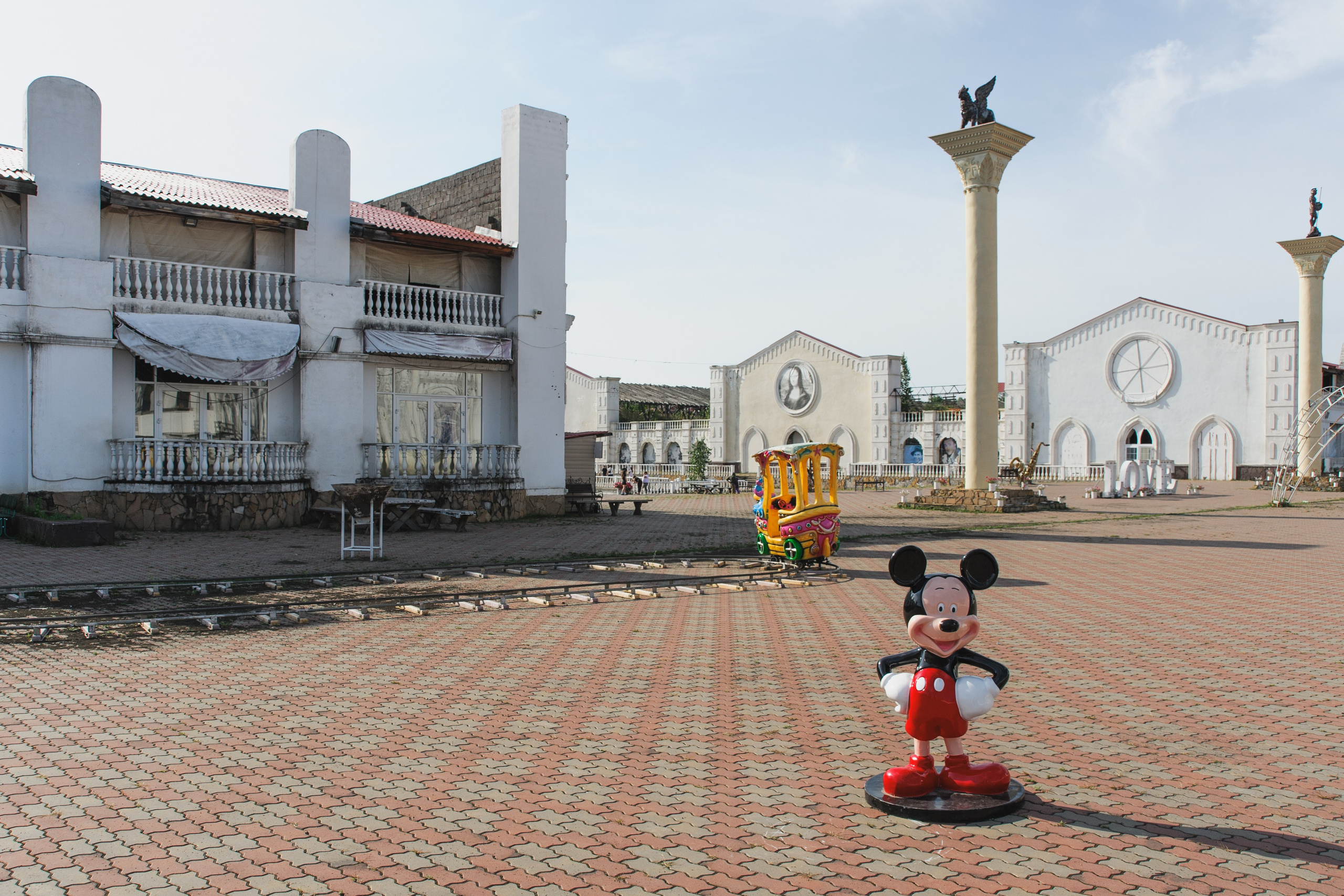 Гуляю то тут то там. Photographer Alik Melkonyan