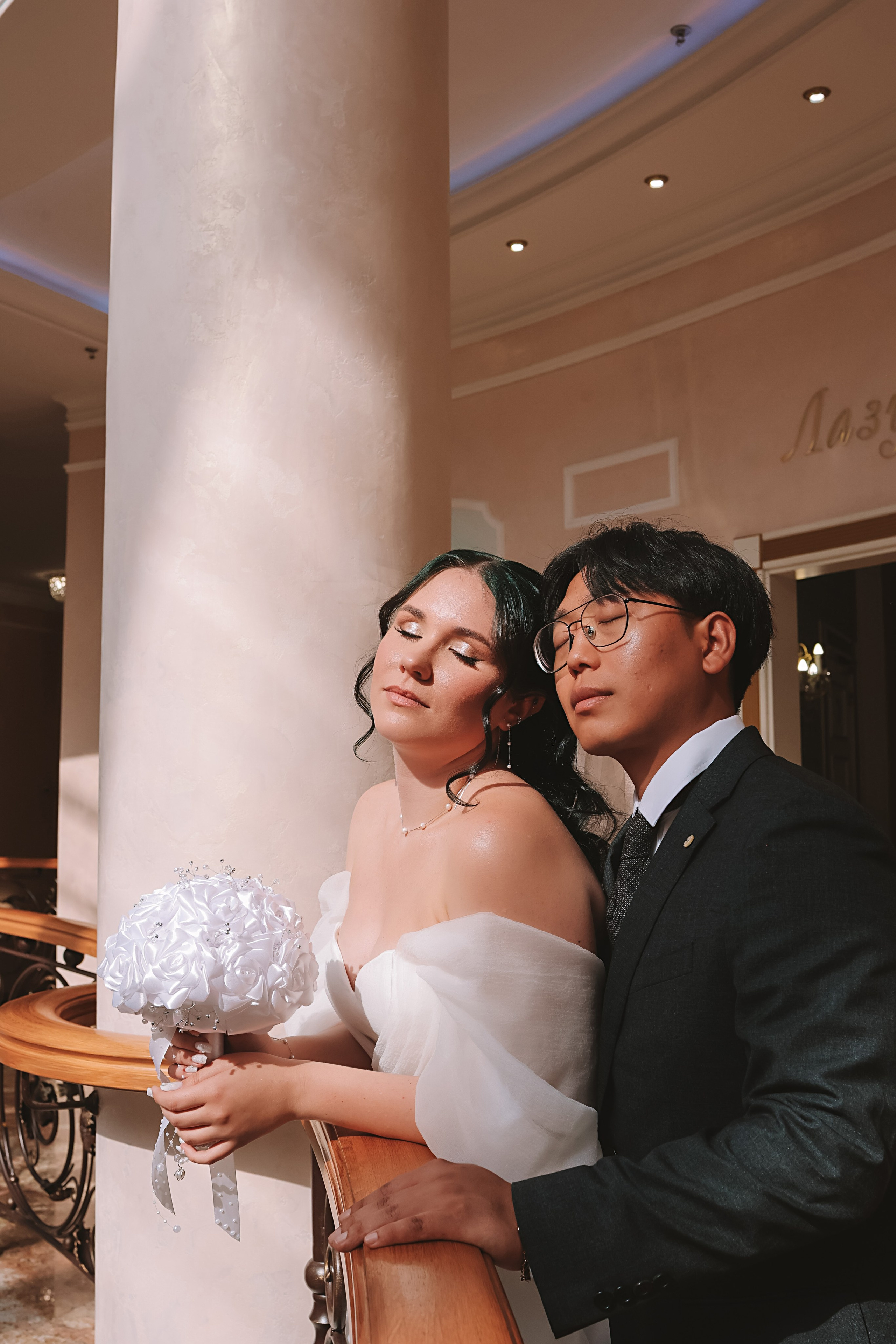 Айвазовский и парк дружбы народов. Семейный фотограф Тюмень, фотограф на роды Салмина Мария