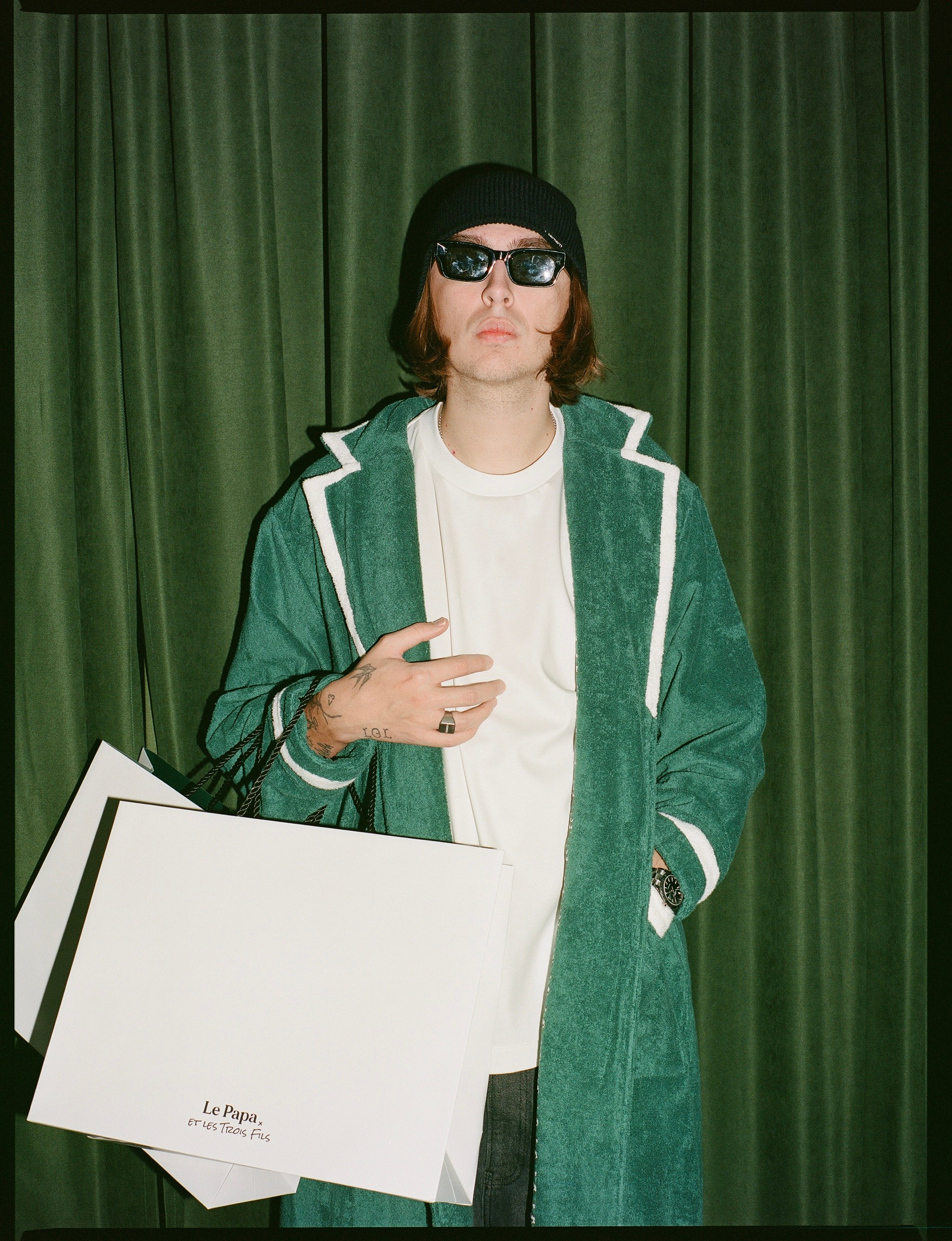 Le Papa. Главная