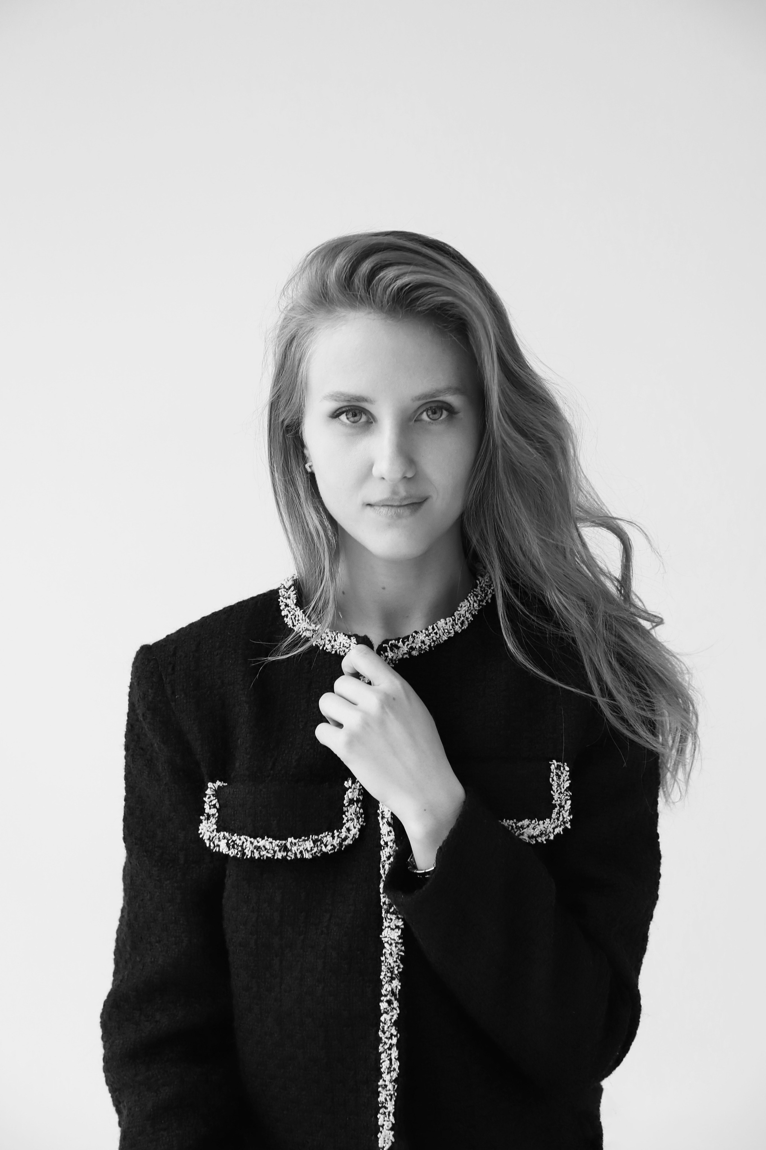 Анна. Неформальный бизнес-портрет для соцсетей. Портретный фотограф в Москве Антонина Коршунова