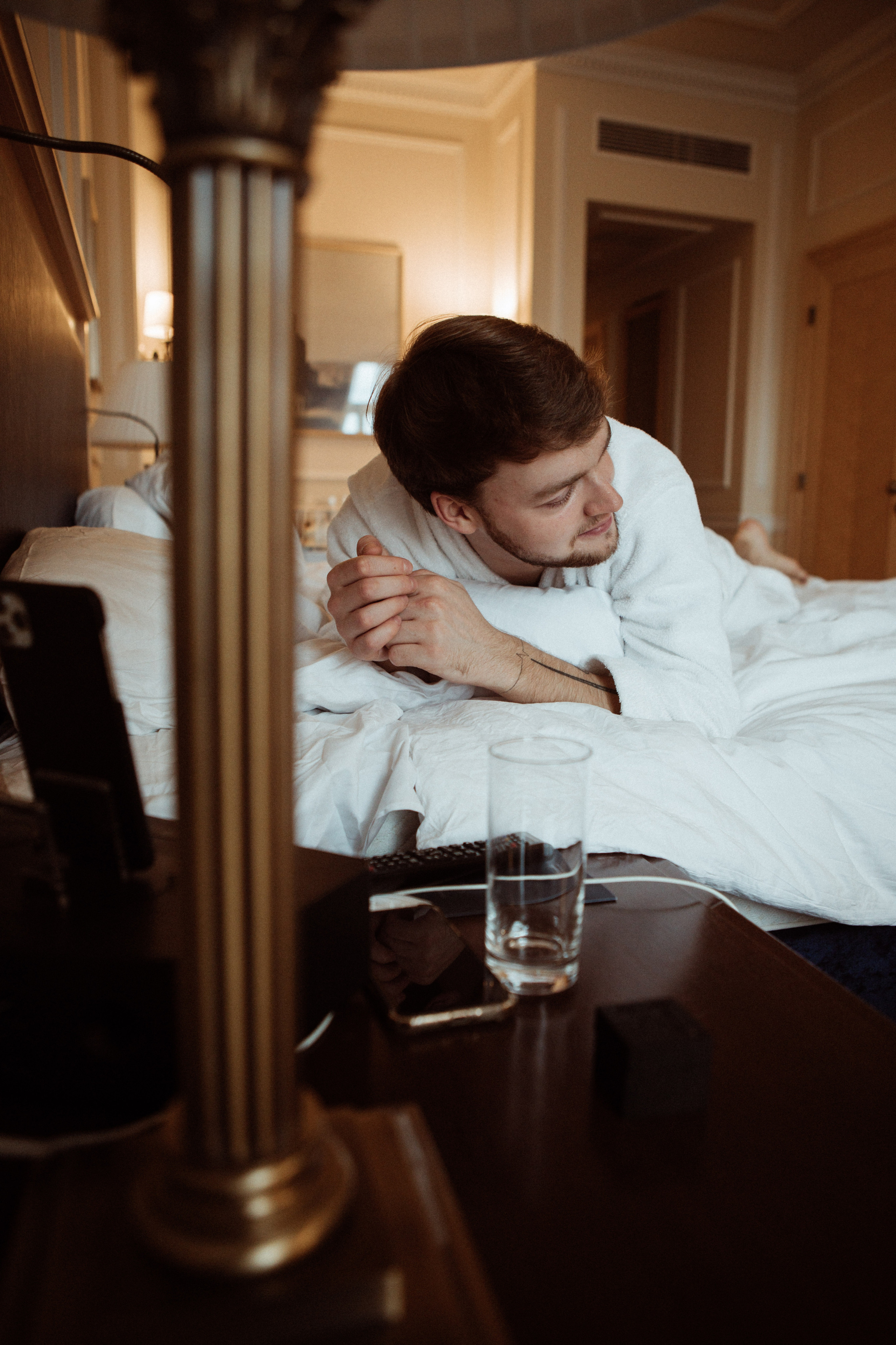 Саша и Вася. Утро в Балчуге и Роспись в Загсе. Свадебный и портретный фотограф в Москве Анастасия Масюк