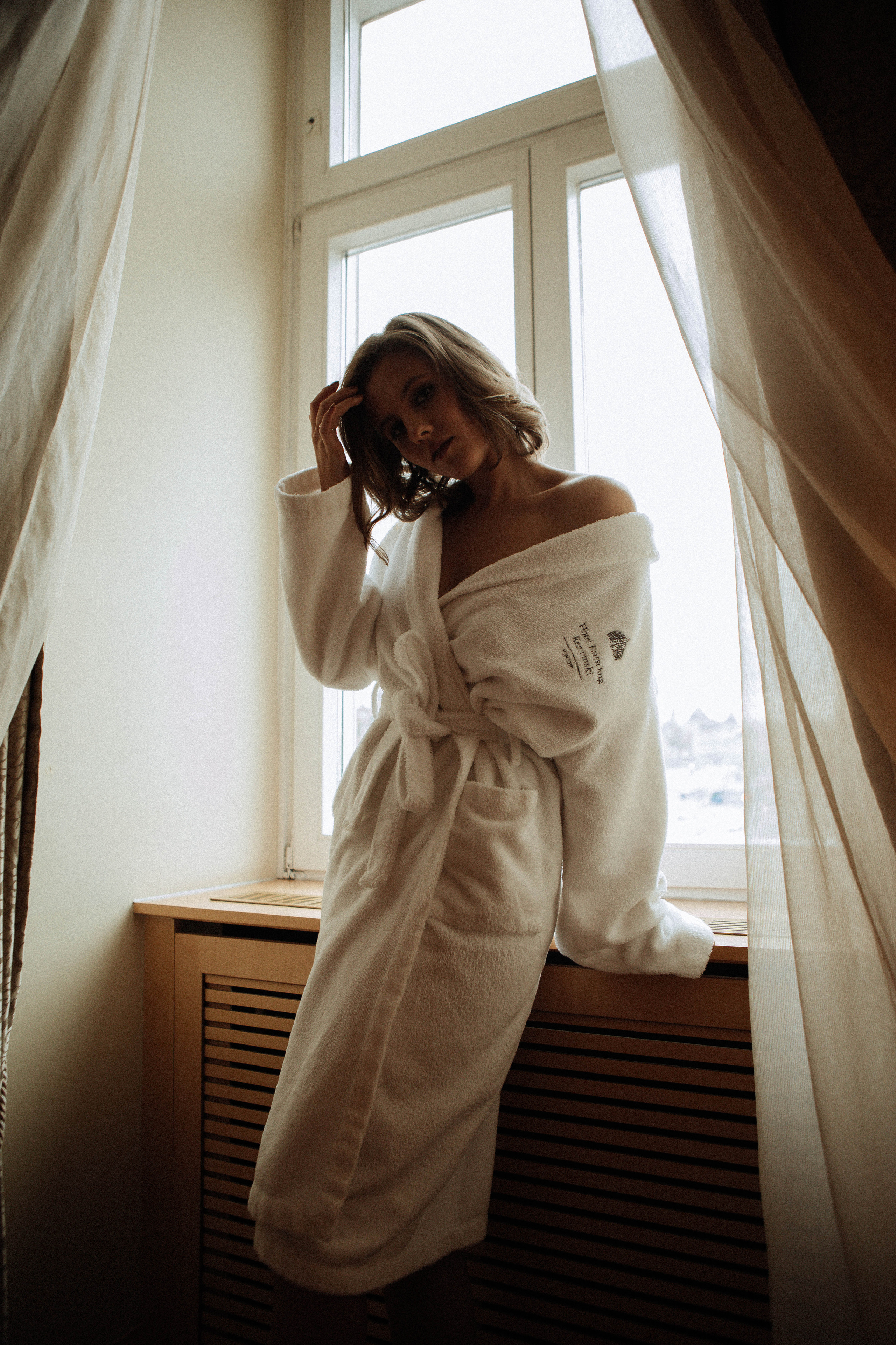 Саша и Вася. Утро в Балчуге и Роспись в Загсе. Свадебный и портретный фотограф в Москве Анастасия Масюк