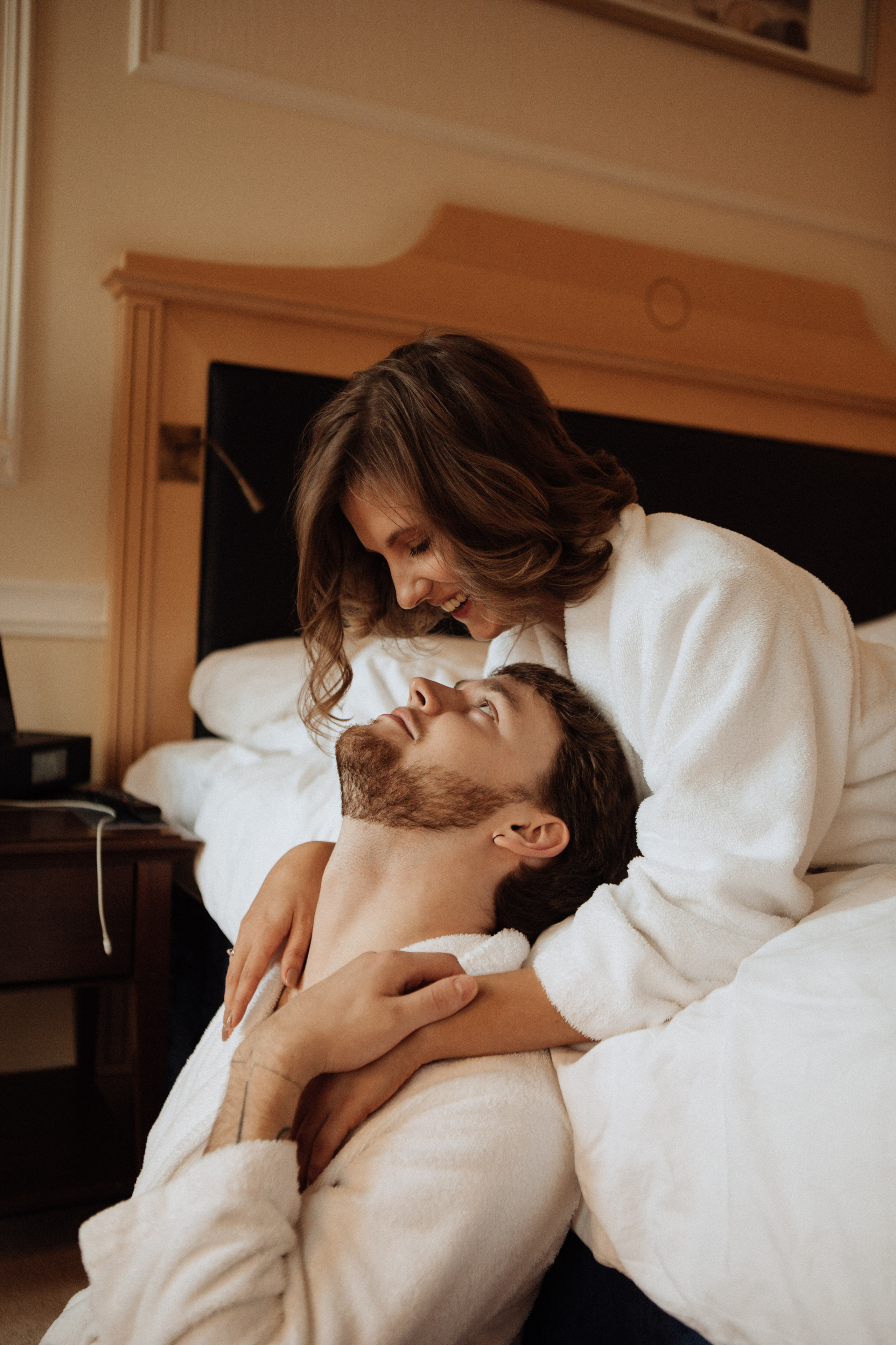 Саша и Вася. Утро в Балчуге и Роспись в Загсе. Свадебный и портретный фотограф в Москве Анастасия Масюк