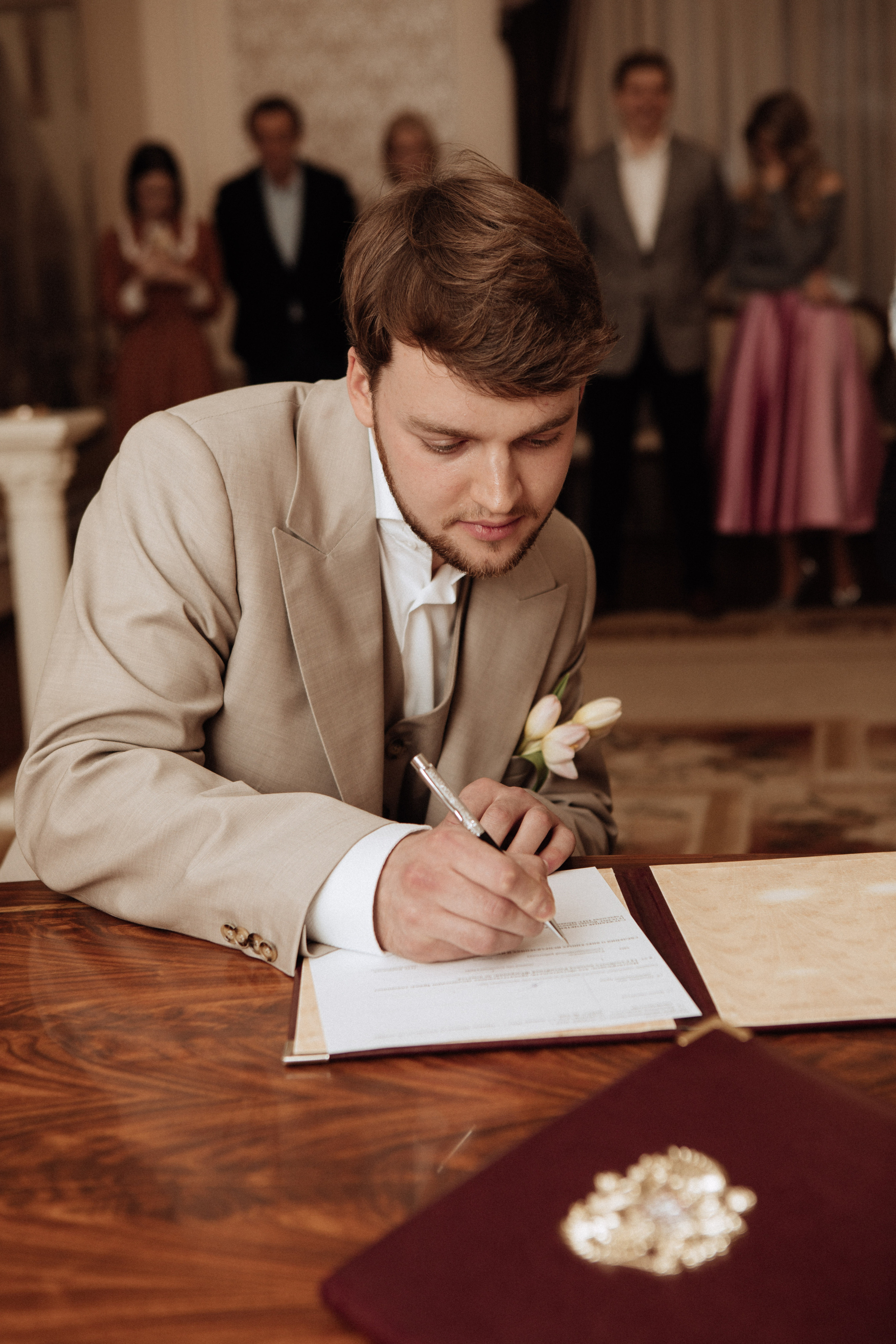 Саша и Вася. Утро в Балчуге и Роспись в Загсе. Свадебный и портретный фотограф в Москве Анастасия Масюк