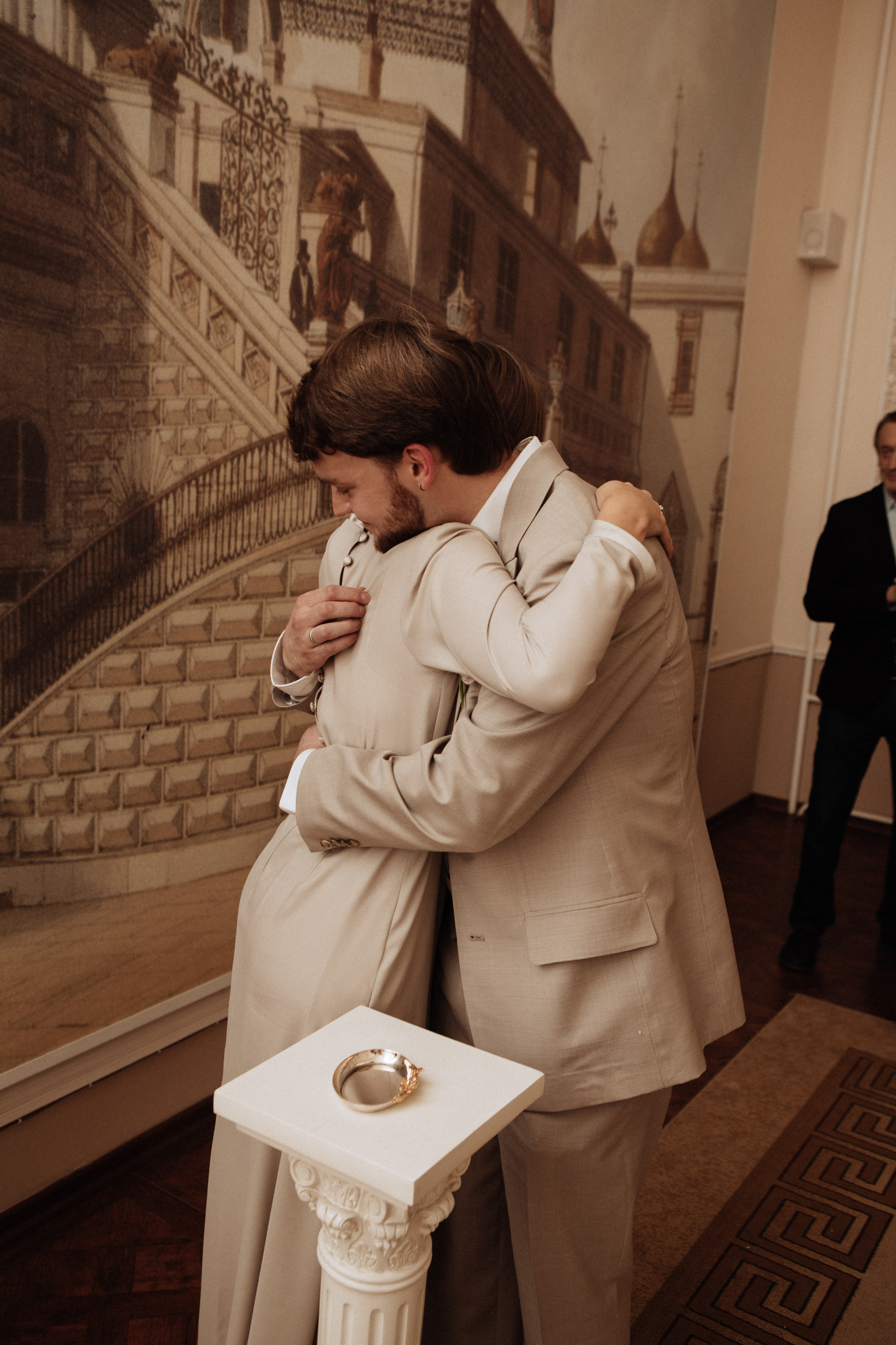 Саша и Вася. Утро в Балчуге и Роспись в Загсе. Свадебный и портретный фотограф в Москве Анастасия Масюк