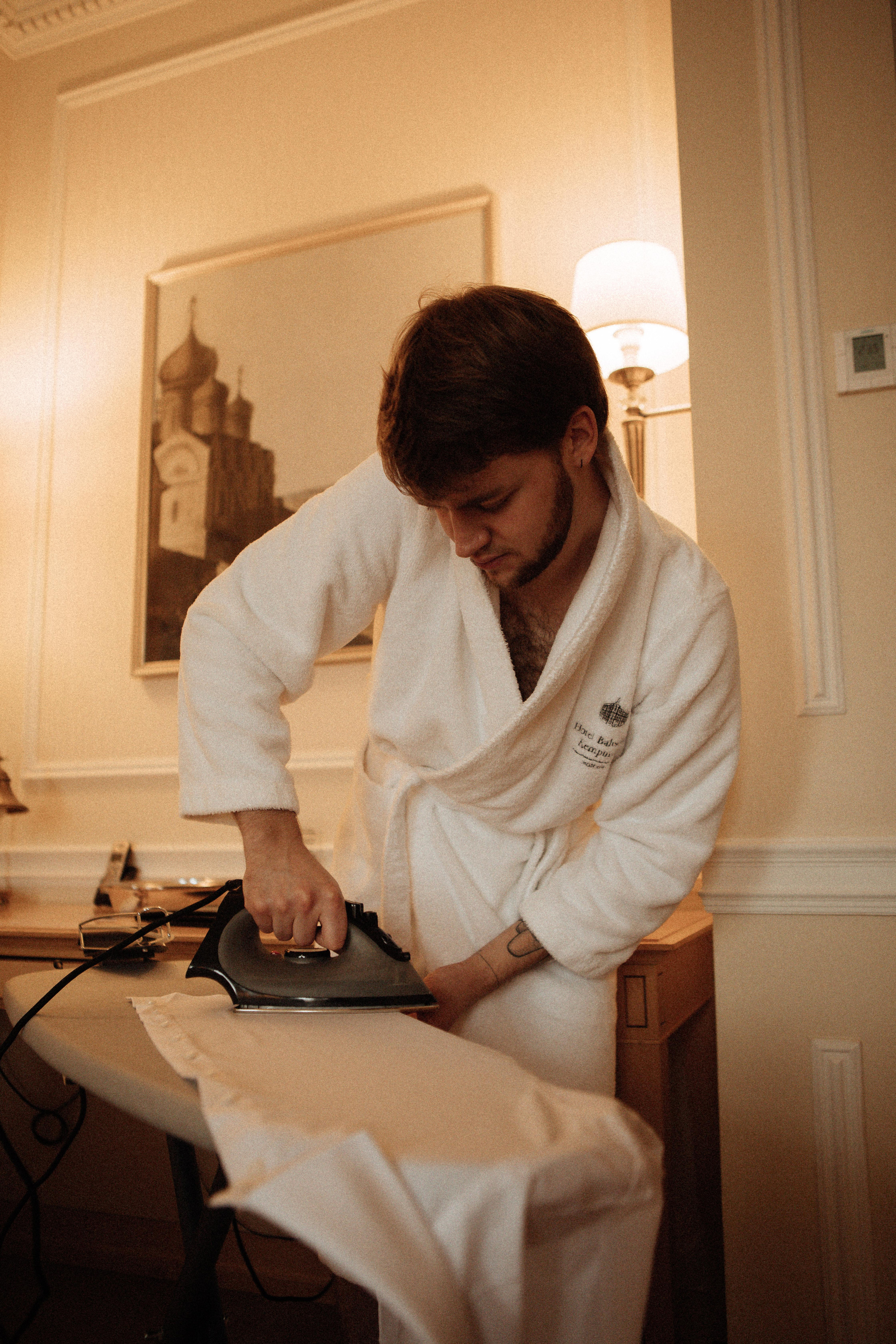 Саша и Вася. Утро в Балчуге и Роспись в Загсе. Свадебный и портретный фотограф в Москве Анастасия Масюк