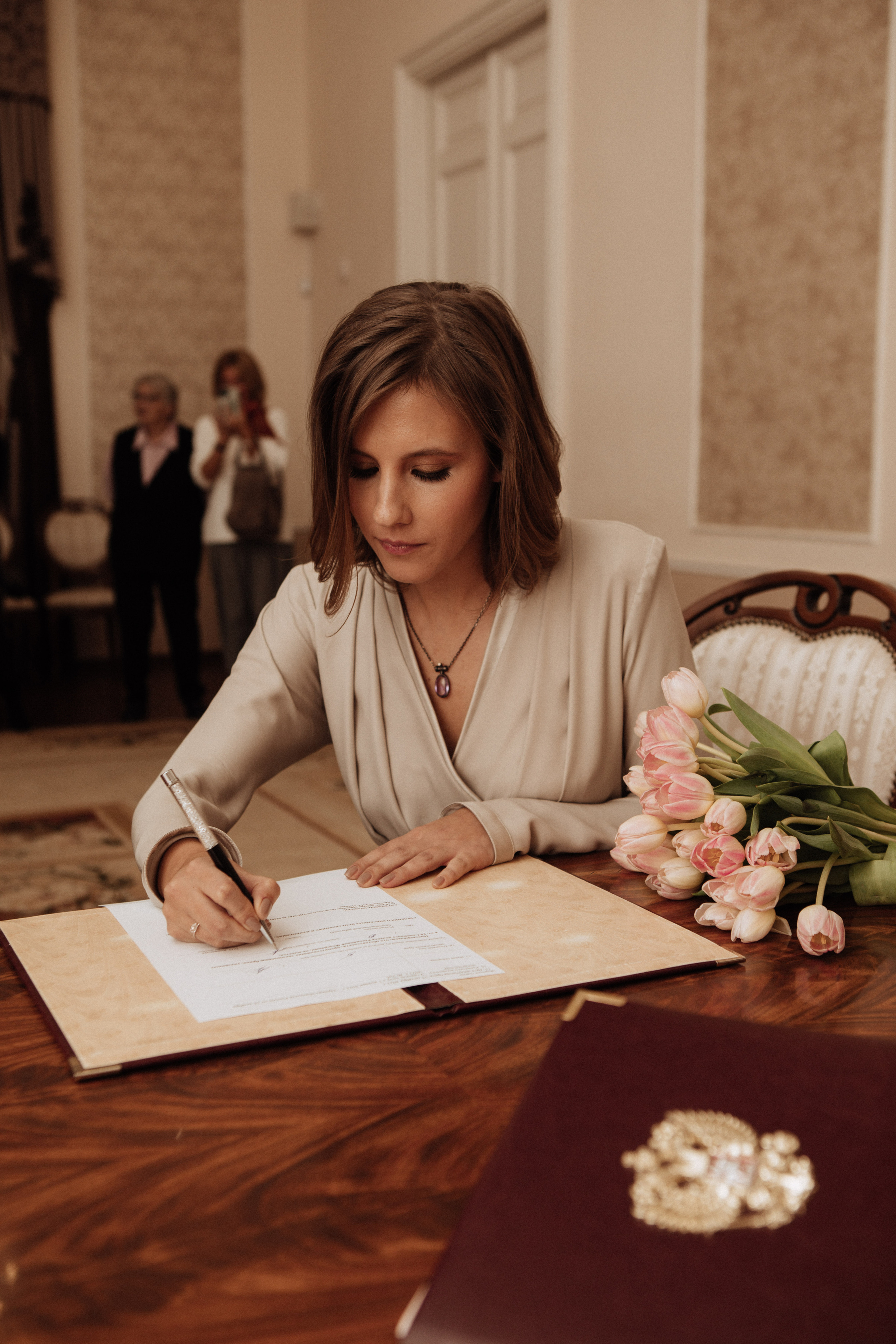 Саша и Вася. Утро в Балчуге и Роспись в Загсе. Свадебный и портретный фотограф в Москве Анастасия Масюк