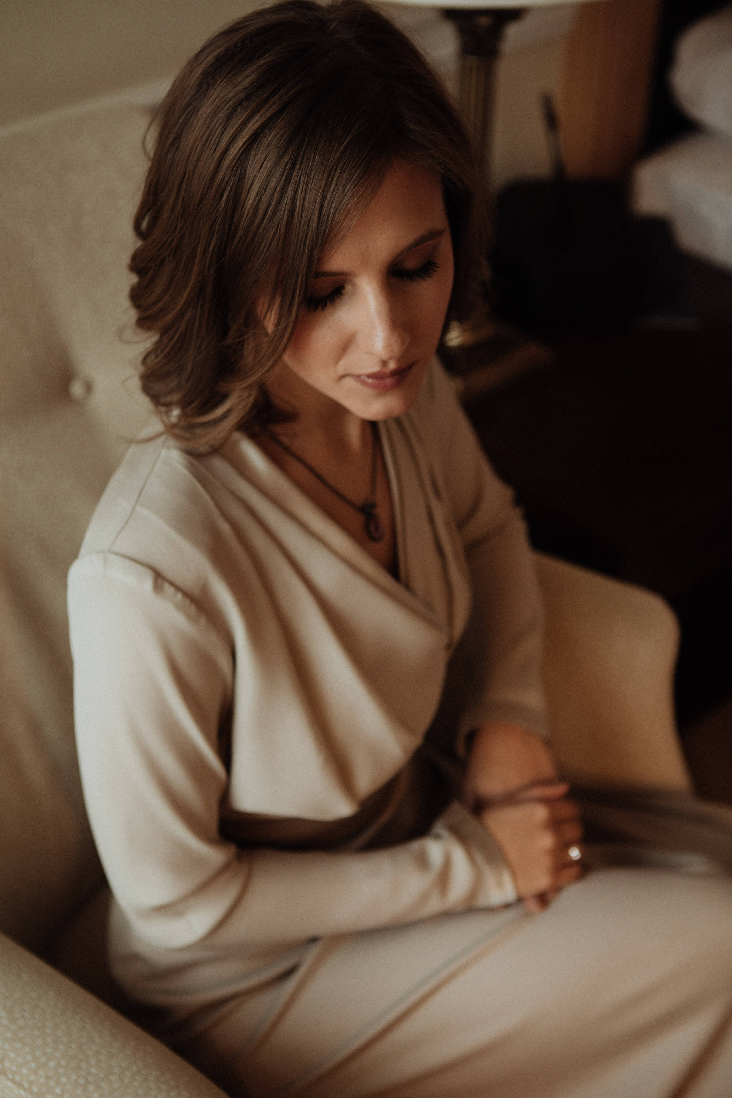 Саша и Вася. Утро в Балчуге и Роспись в Загсе. Свадебный и портретный фотограф в Москве Анастасия Масюк