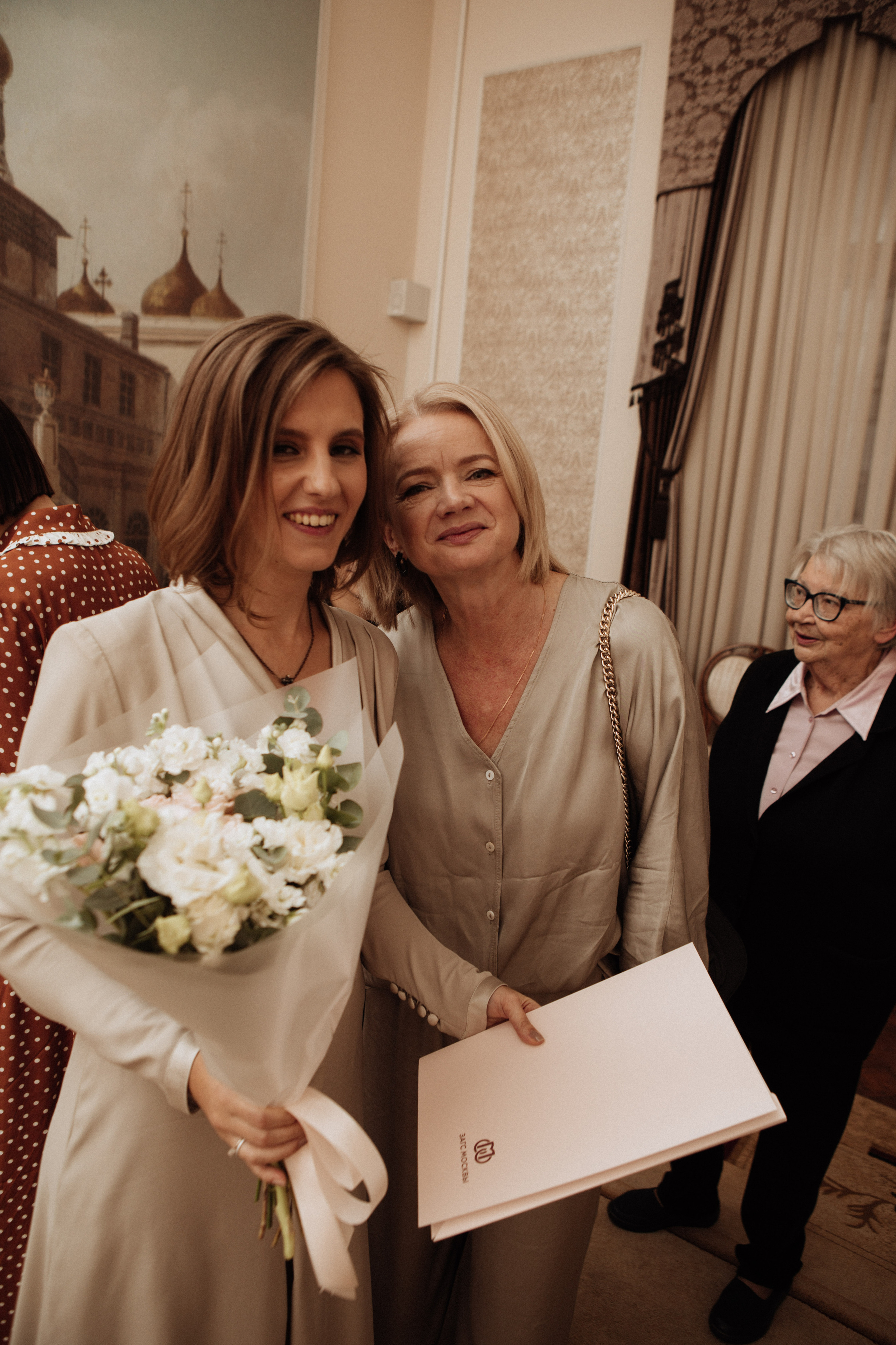 Саша и Вася. Утро в Балчуге и Роспись в Загсе. Свадебный и портретный фотограф в Москве Анастасия Масюк