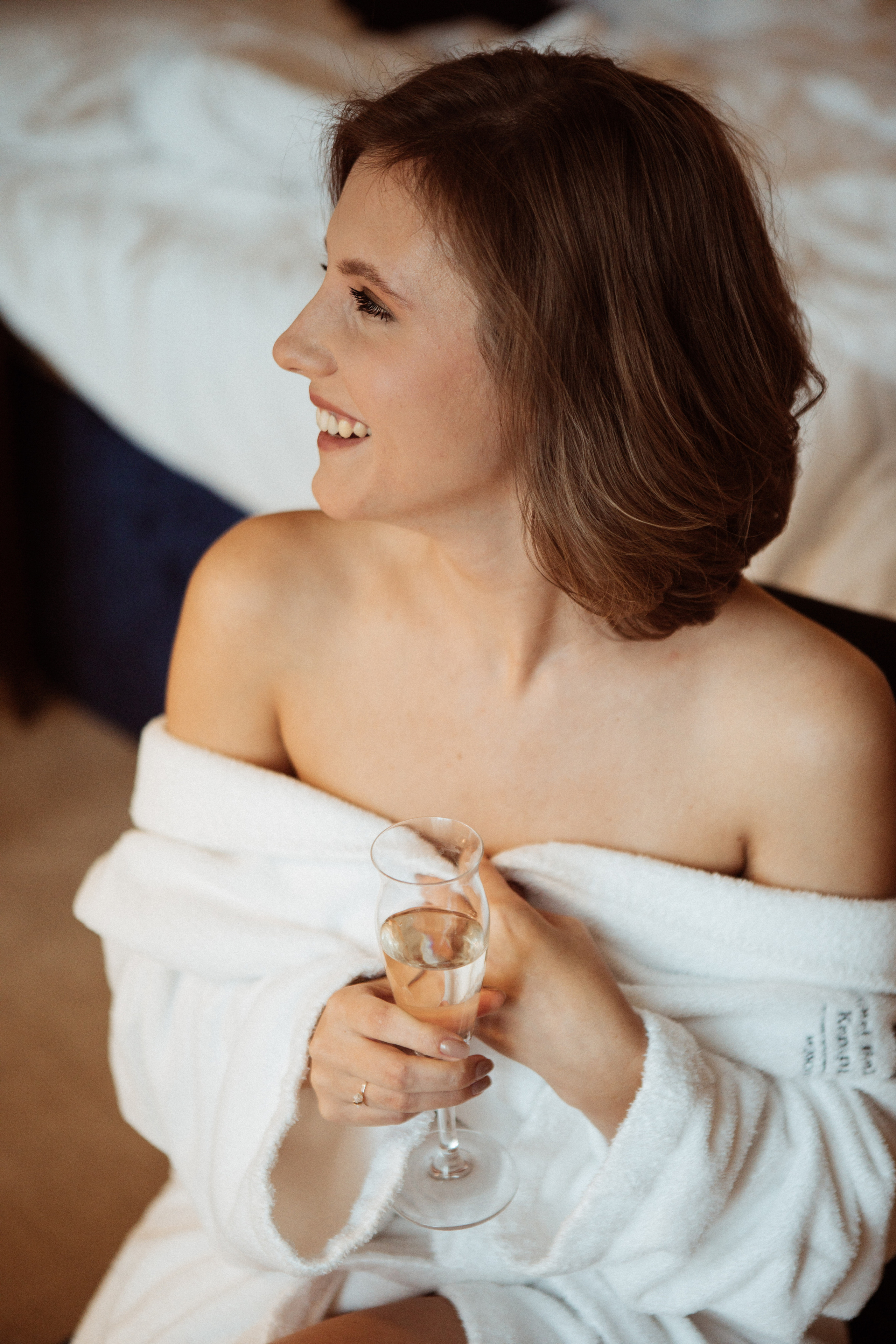 Саша и Вася. Утро в Балчуге и Роспись в Загсе. Свадебный и портретный фотограф в Москве Анастасия Масюк