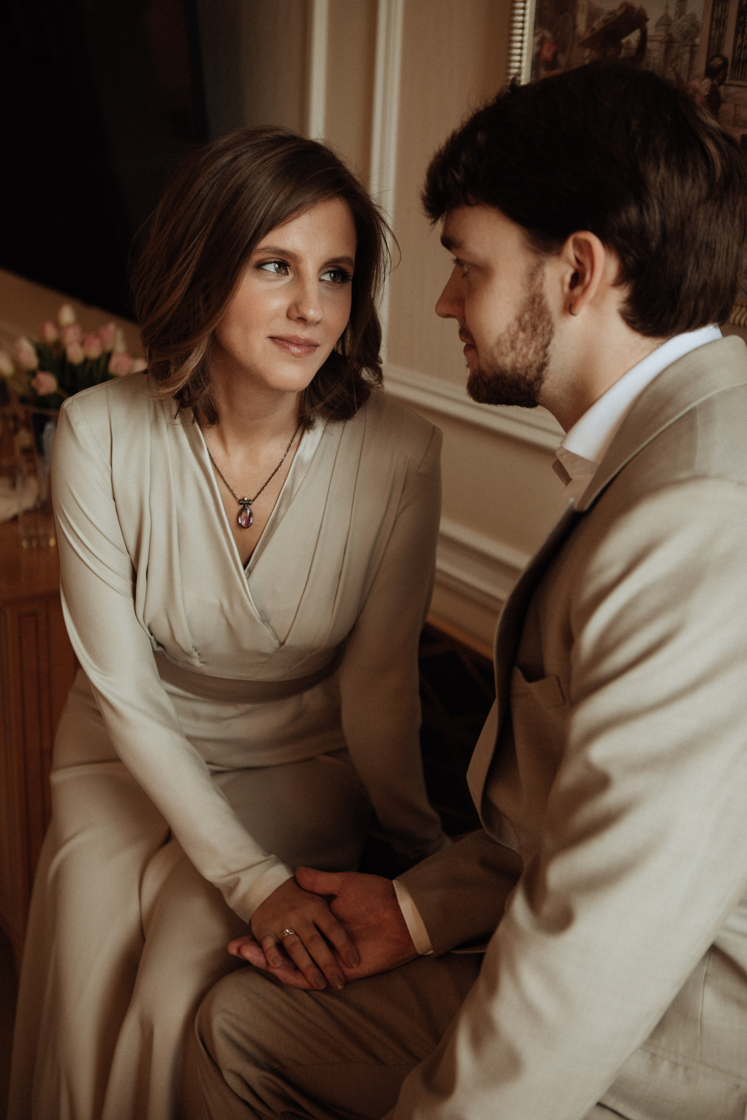 Саша и Вася. Утро в Балчуге и Роспись в Загсе. Свадебный и портретный фотограф в Москве Анастасия Масюк