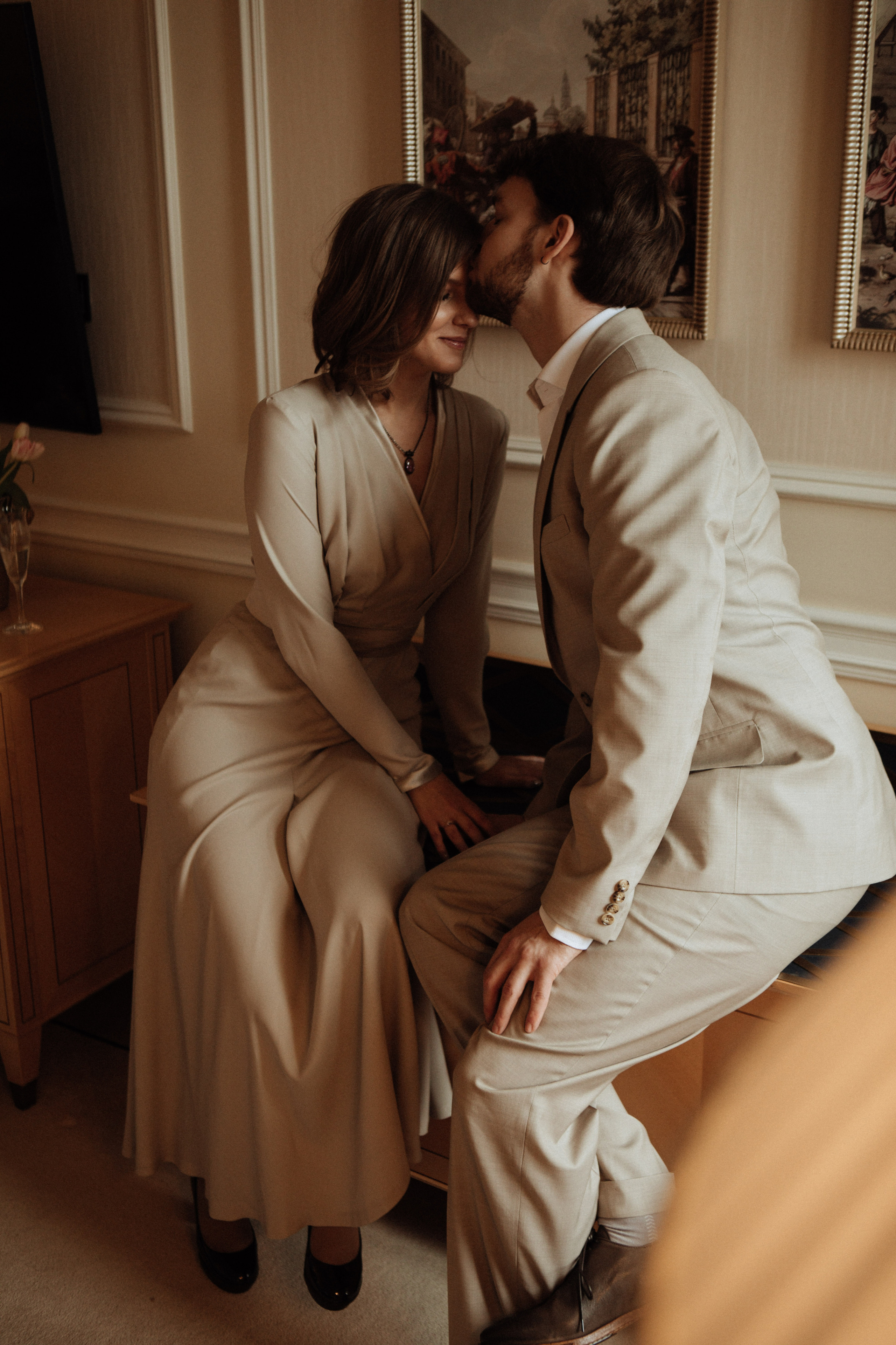 Саша и Вася. Утро в Балчуге и Роспись в Загсе. Свадебный и портретный фотограф в Москве Анастасия Масюк