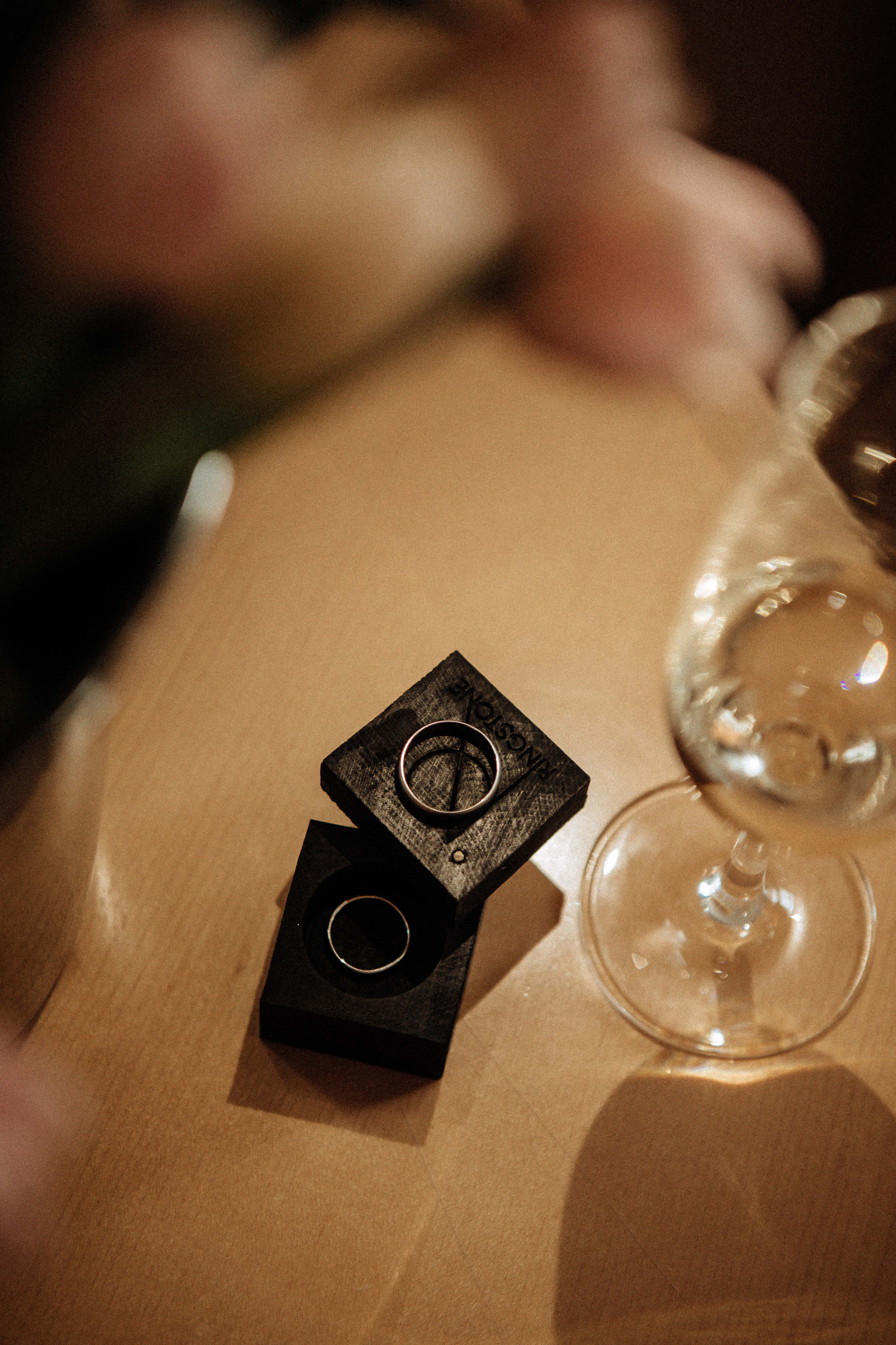 Саша и Вася. Утро в Балчуге и Роспись в Загсе. Свадебный и портретный фотограф в Москве Анастасия Масюк