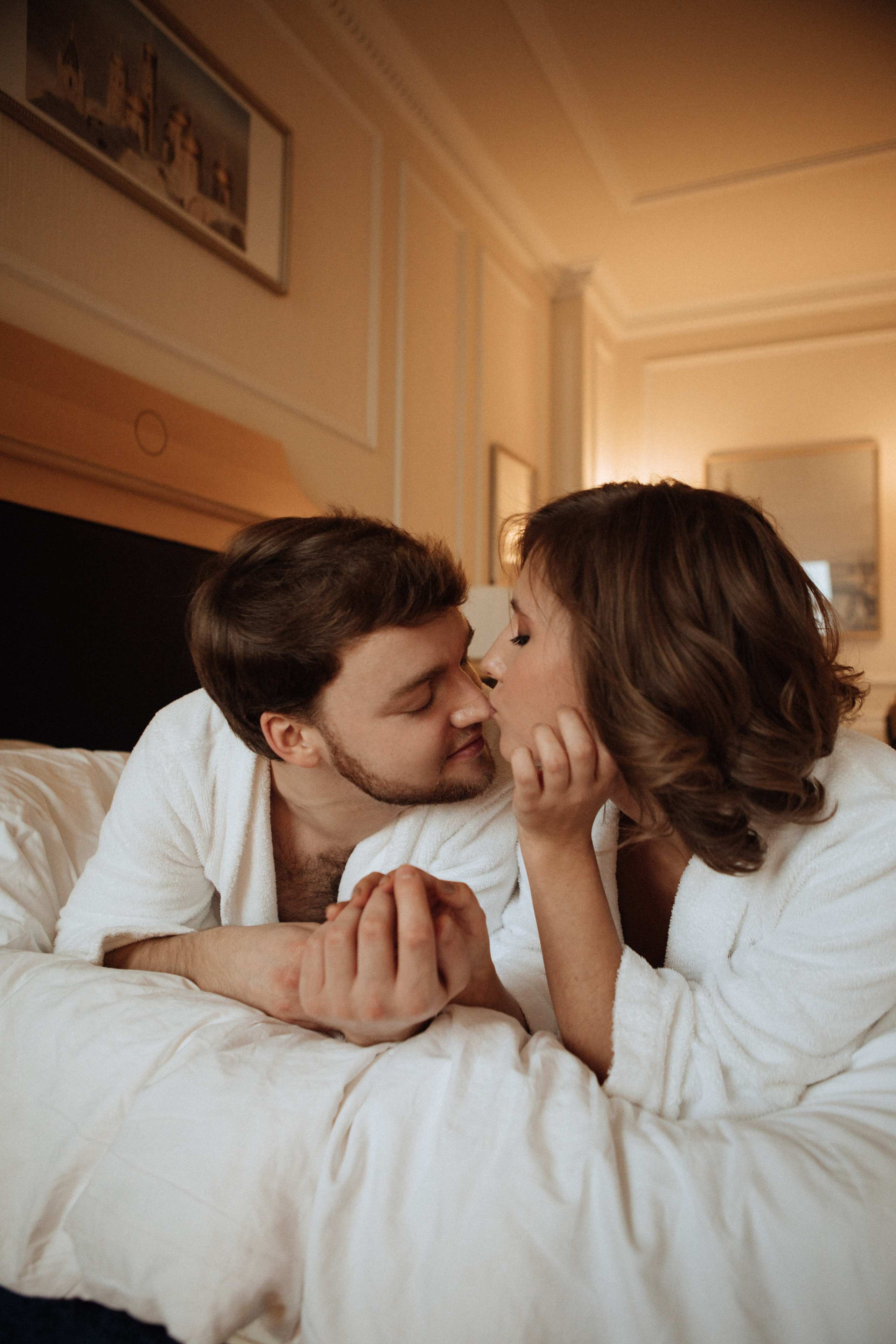 Саша и Вася. Утро в Балчуге и Роспись в Загсе. Свадебный и портретный фотограф в Москве Анастасия Масюк