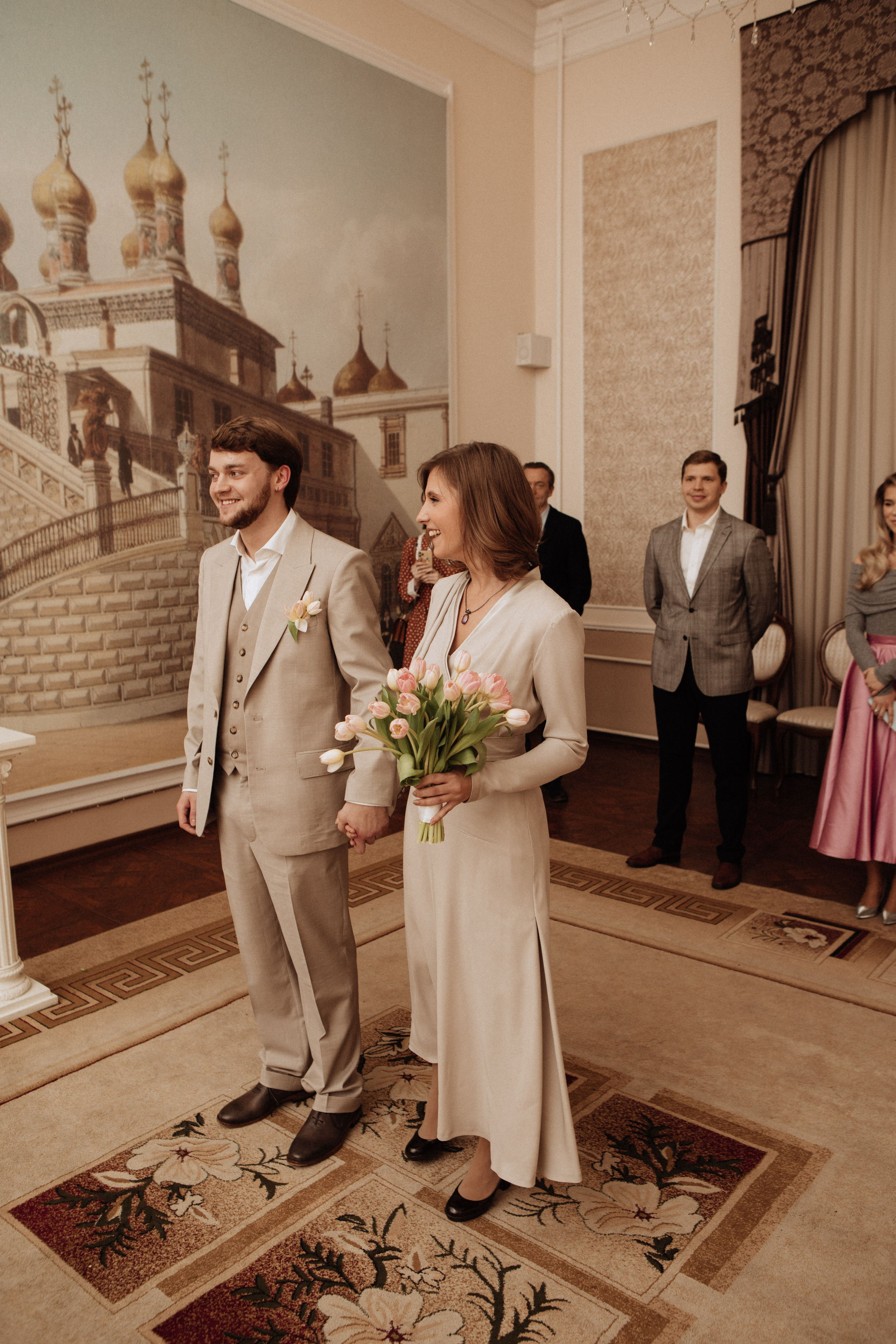 Саша и Вася. Утро в Балчуге и Роспись в Загсе. Свадебный и портретный фотограф в Москве Анастасия Масюк