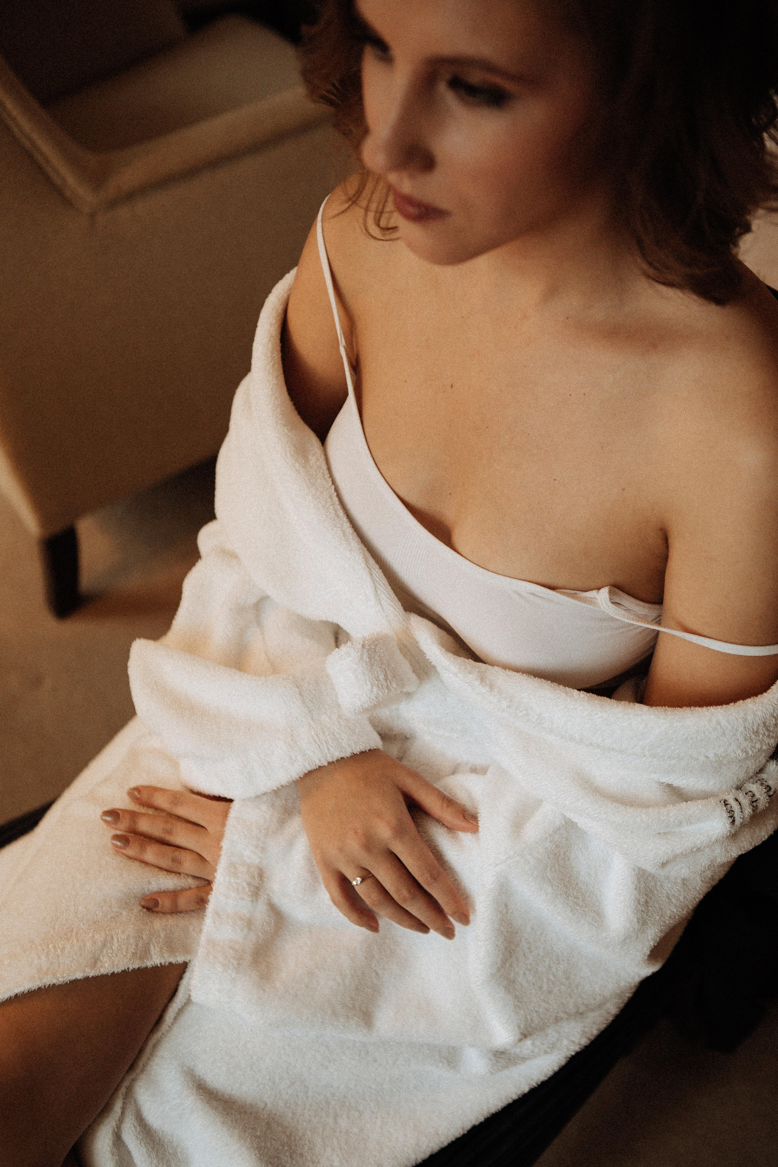 Саша и Вася. Утро в Балчуге и Роспись в Загсе. Свадебный и портретный фотограф в Москве Анастасия Масюк