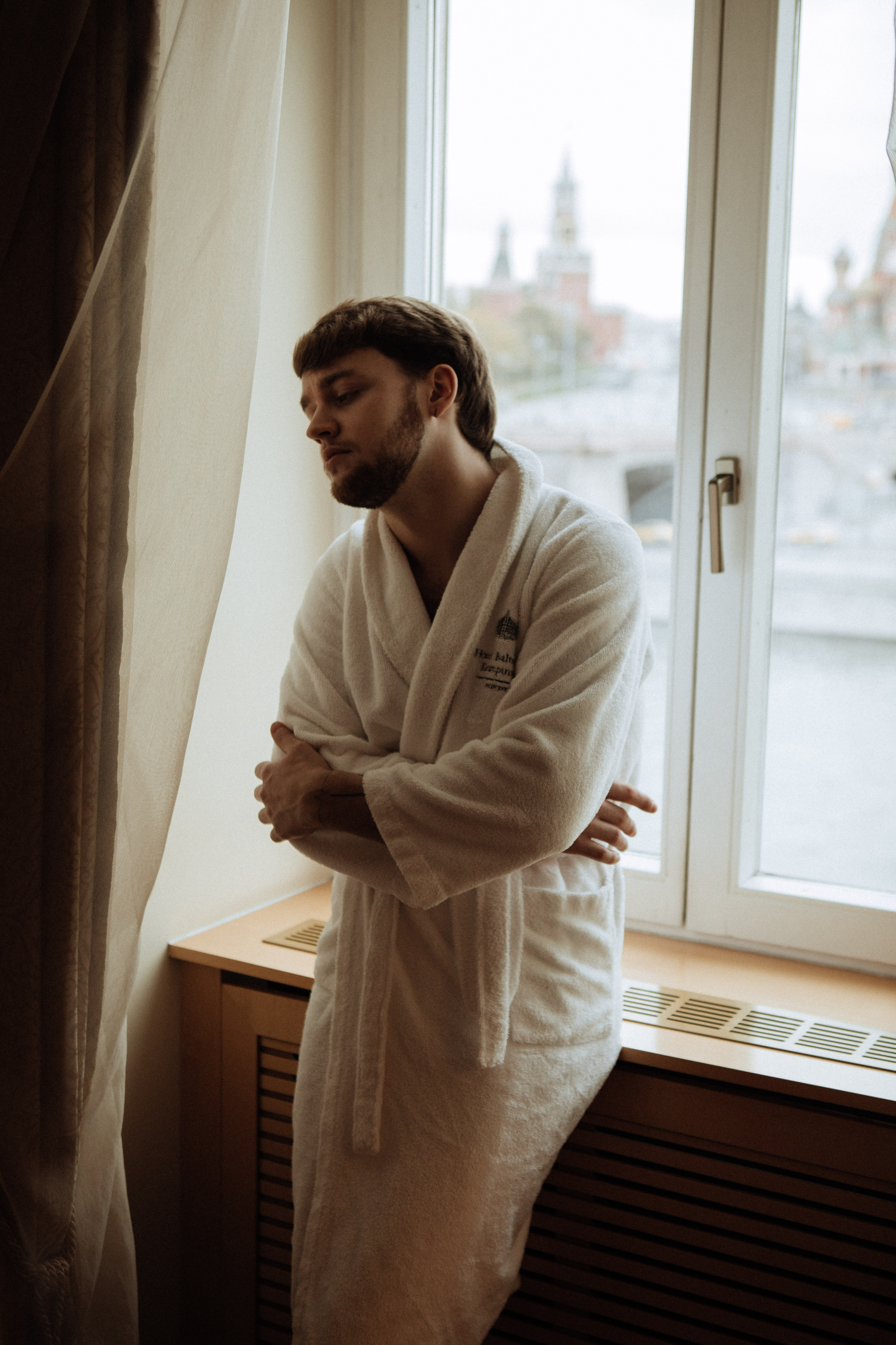 Саша и Вася. Утро в Балчуге и Роспись в Загсе. Свадебный и портретный фотограф в Москве Анастасия Масюк