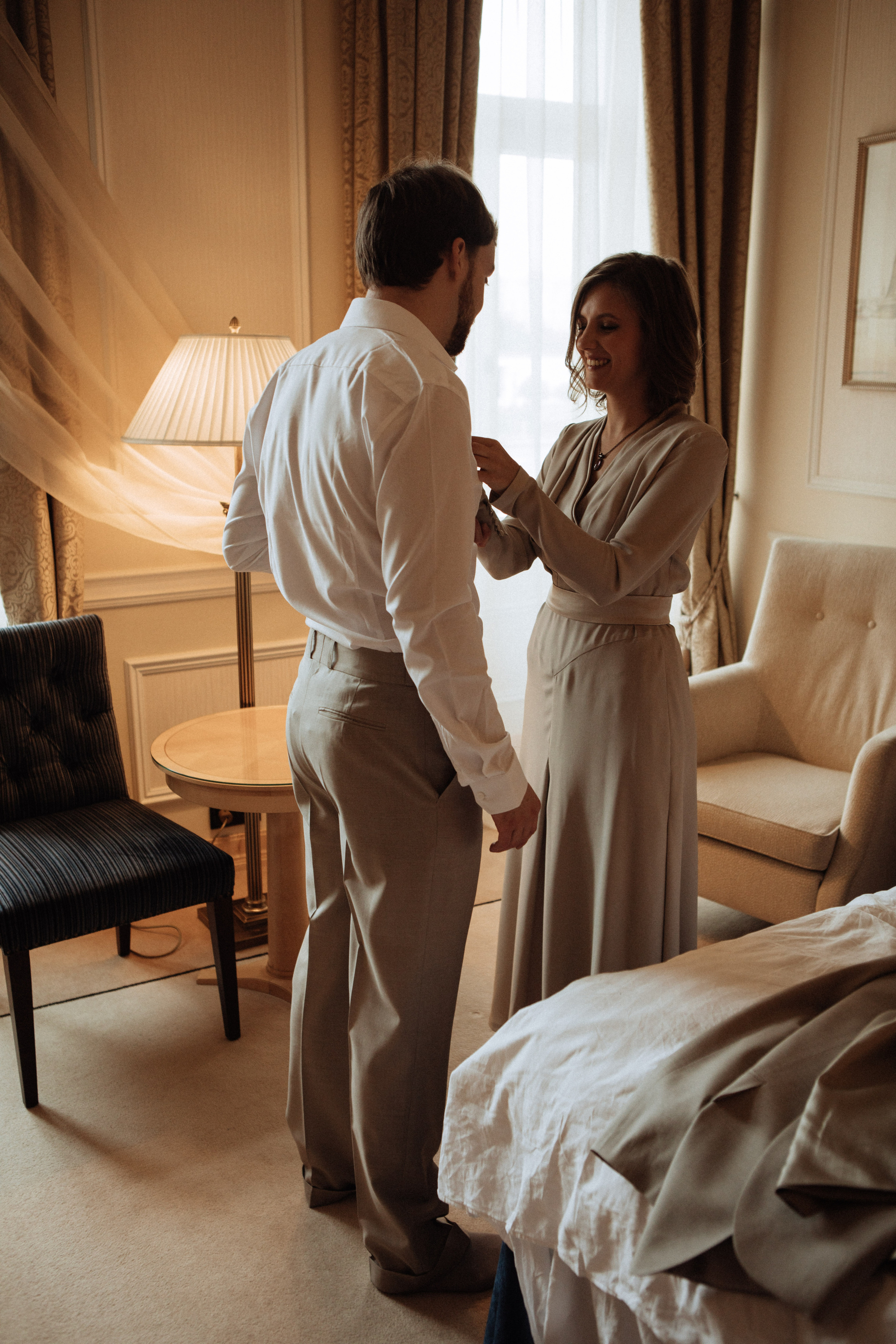 Саша и Вася. Утро в Балчуге и Роспись в Загсе. Свадебный и портретный фотограф в Москве Анастасия Масюк