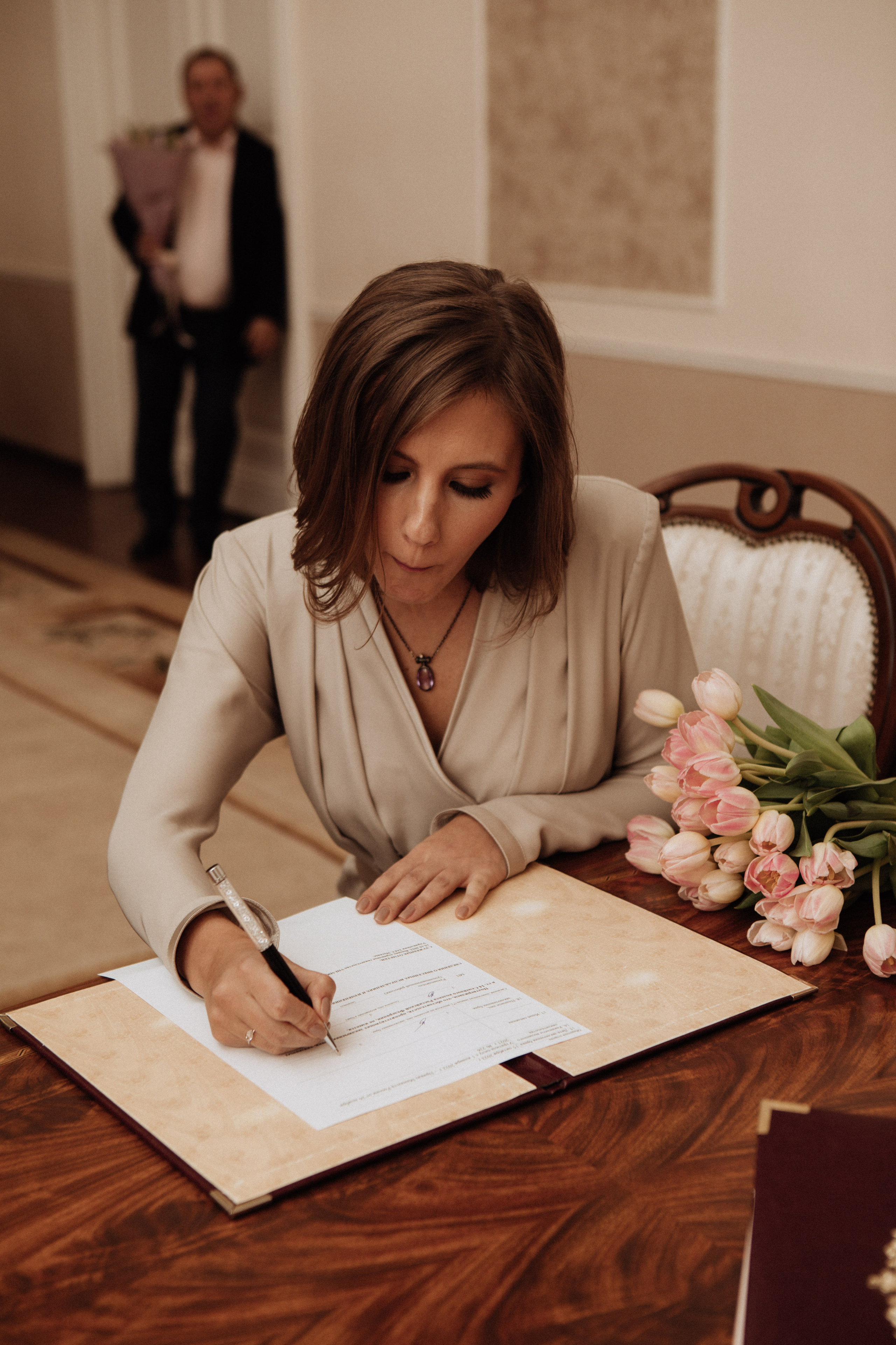 Саша и Вася. Утро в Балчуге и Роспись в Загсе. Свадебный и портретный фотограф в Москве Анастасия Масюк