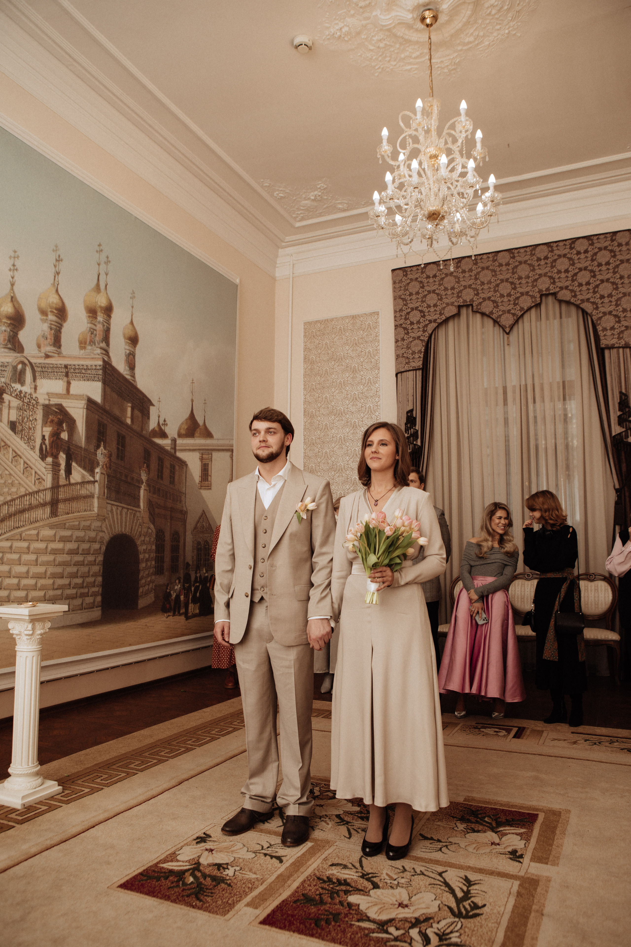 Саша и Вася. Утро в Балчуге и Роспись в Загсе. Свадебный и портретный фотограф в Москве Анастасия Масюк