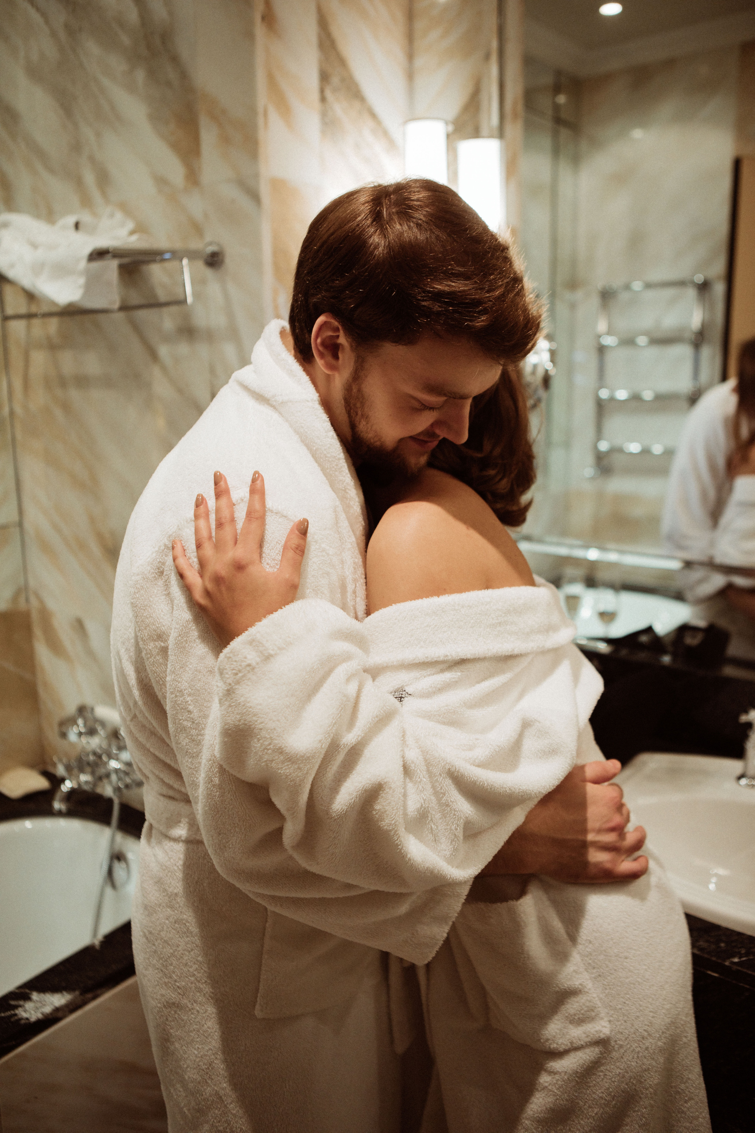 Саша и Вася. Утро в Балчуге и Роспись в Загсе. Свадебный и портретный фотограф в Москве Анастасия Масюк