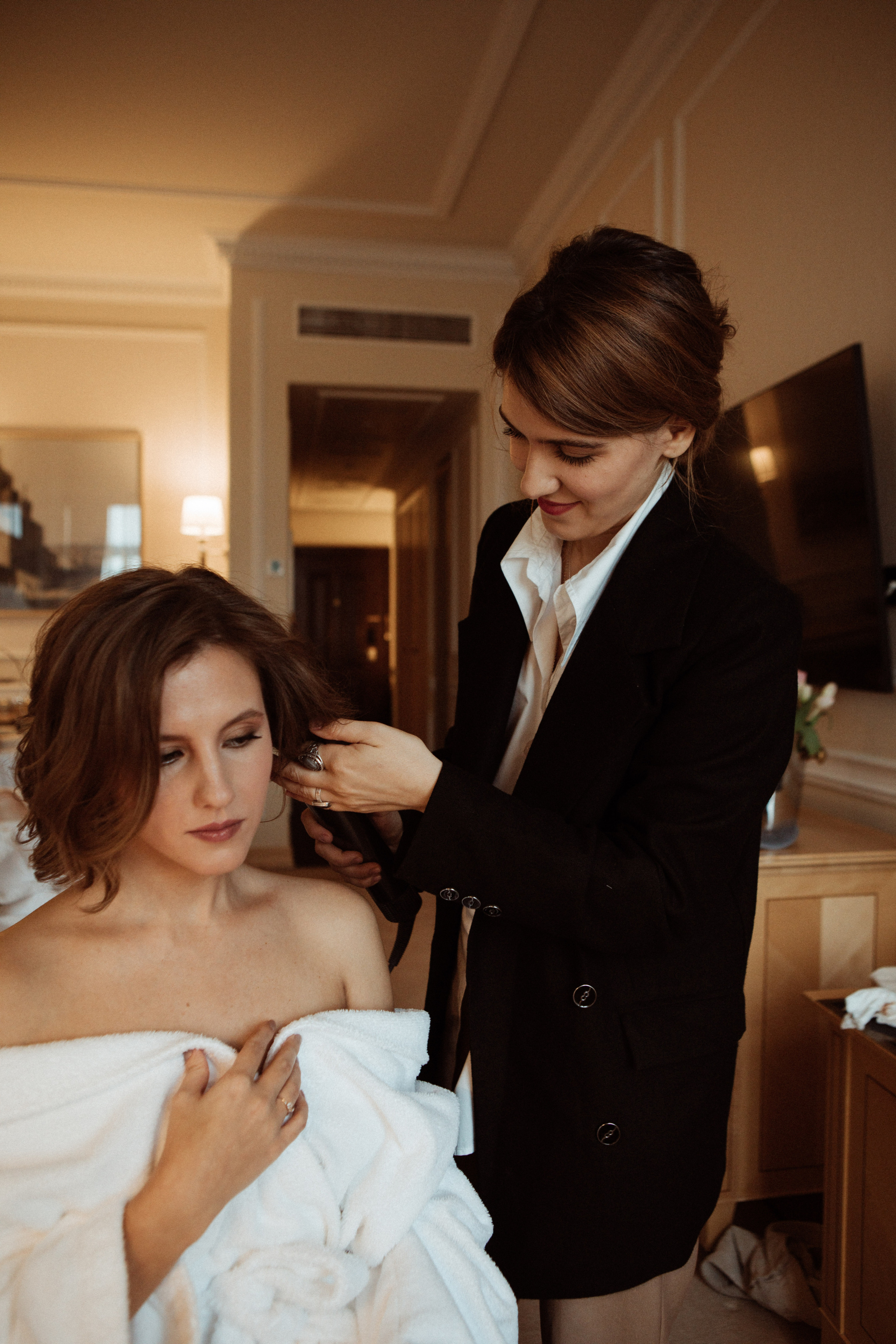 Саша и Вася. Утро в Балчуге и Роспись в Загсе. Свадебный и портретный фотограф в Москве Анастасия Масюк