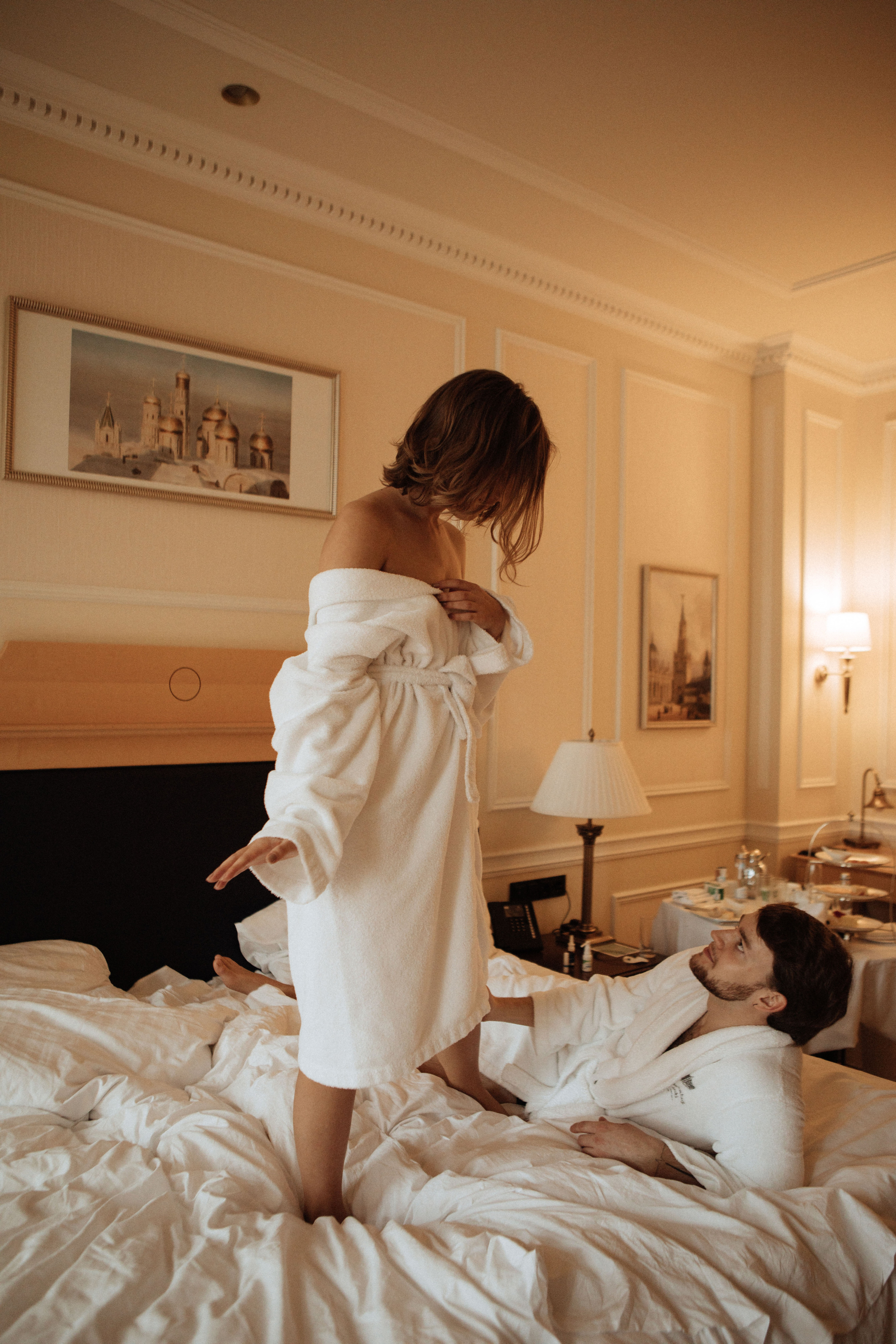 Саша и Вася. Утро в Балчуге и Роспись в Загсе. Свадебный и портретный фотограф в Москве Анастасия Масюк