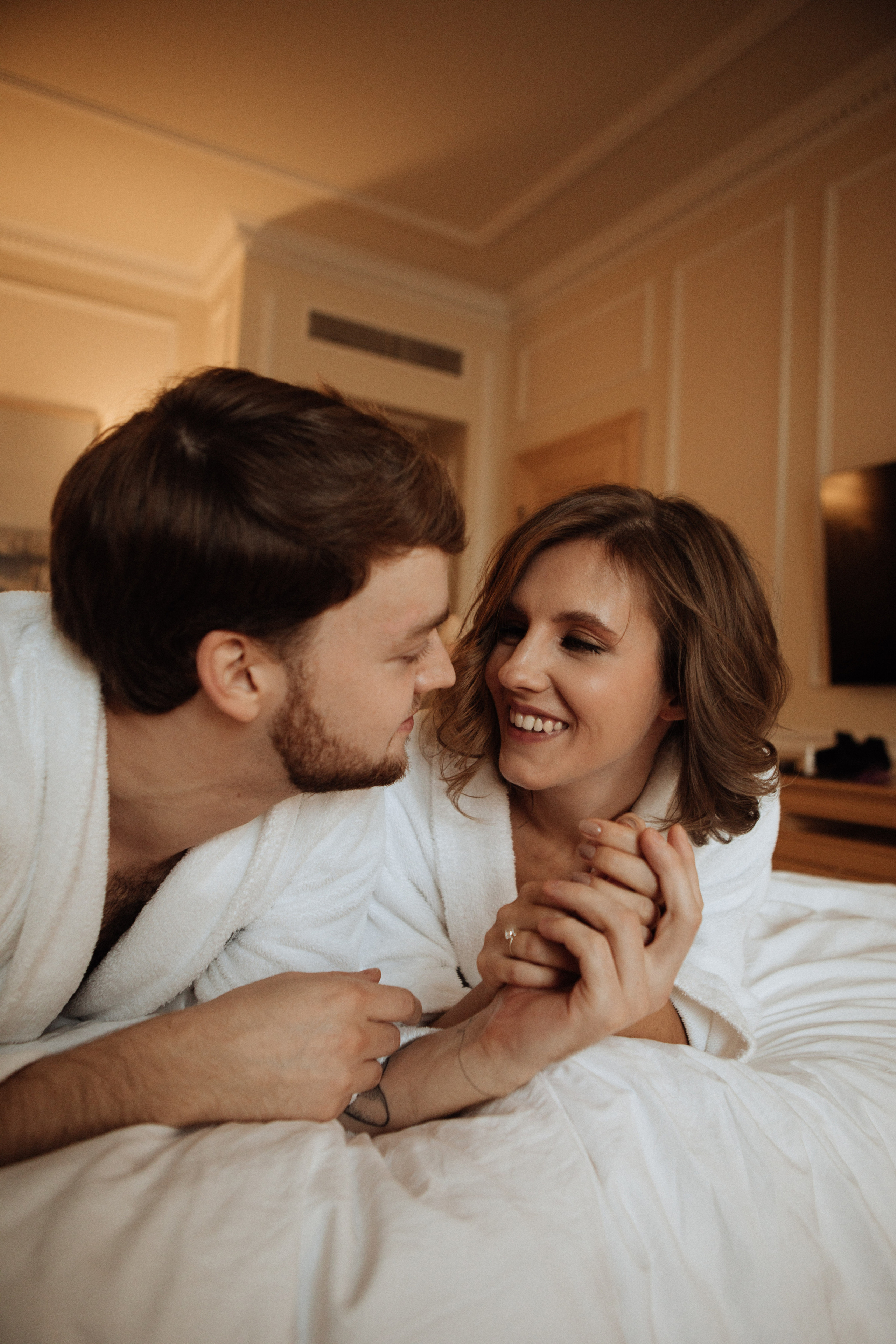 Саша и Вася. Утро в Балчуге и Роспись в Загсе. Свадебный и портретный фотограф в Москве Анастасия Масюк