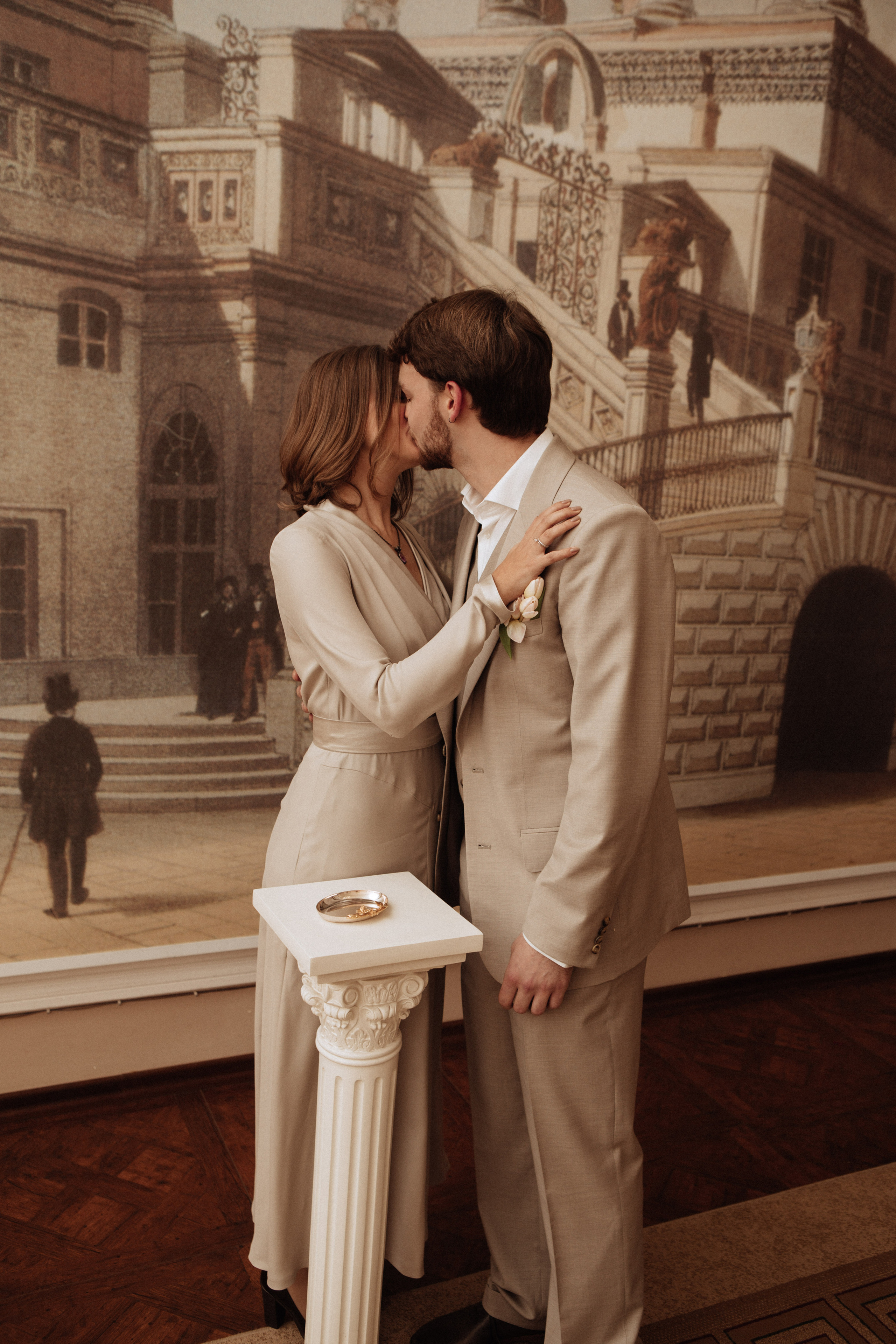 Саша и Вася. Утро в Балчуге и Роспись в Загсе. Свадебный и портретный фотограф в Москве Анастасия Масюк