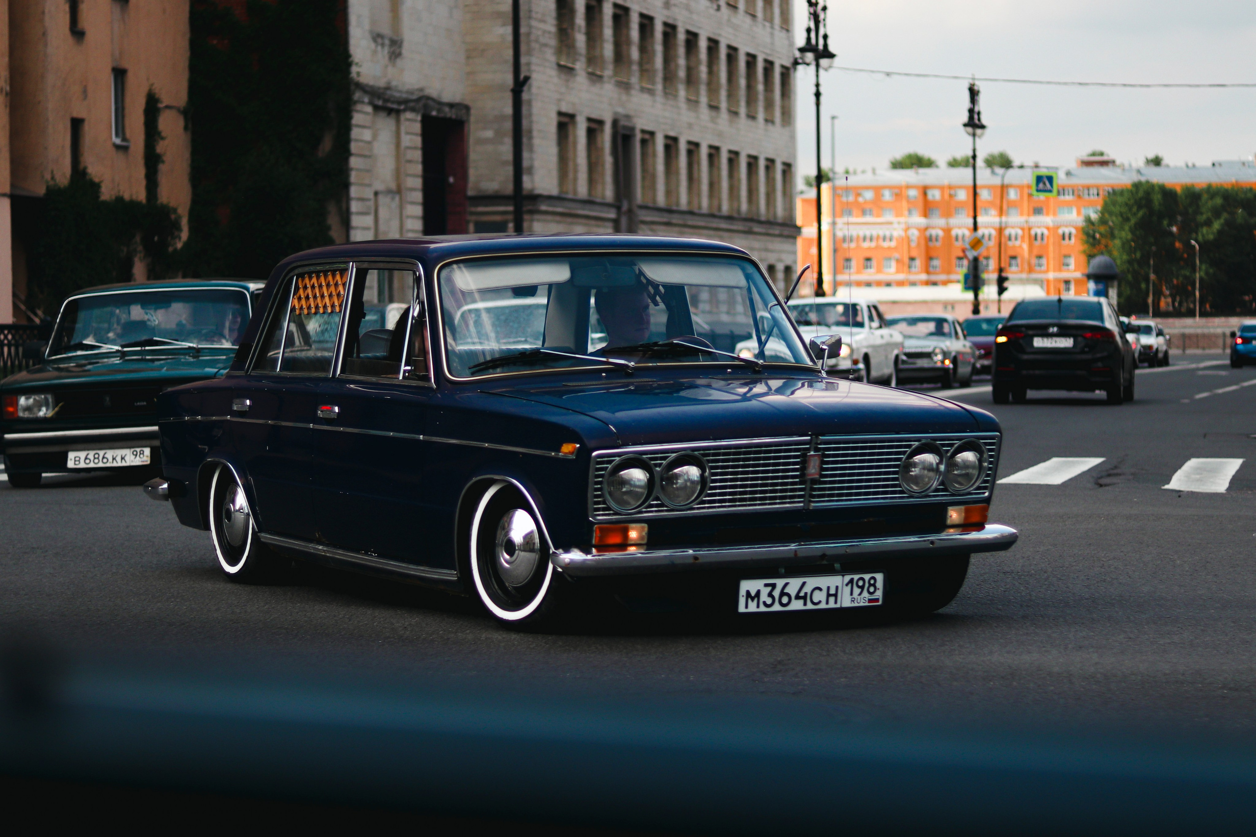 Выставка авто классики. Ивентный фотограф в Санкт-Петербурге Олег Комков