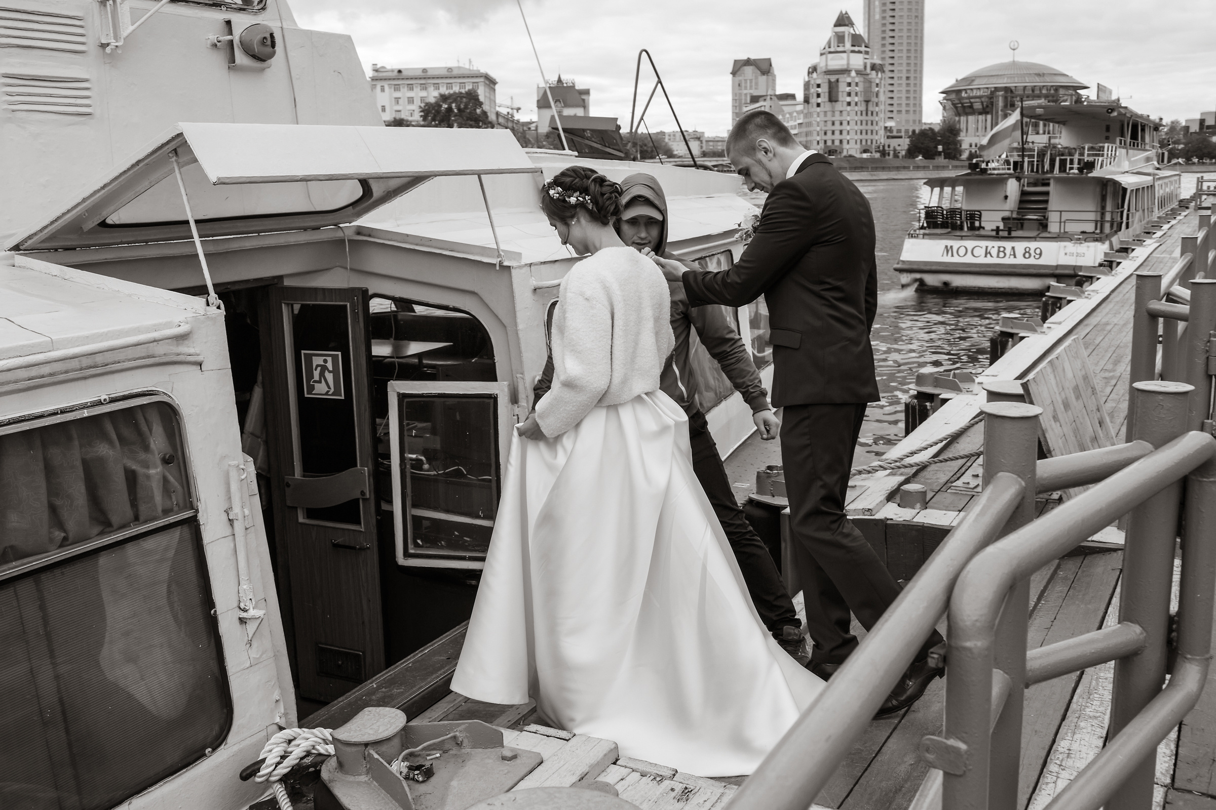 Ирина и Артем, Авеню-отель. Свадебный и репортажный фотограф (Москва, Королев и другие)