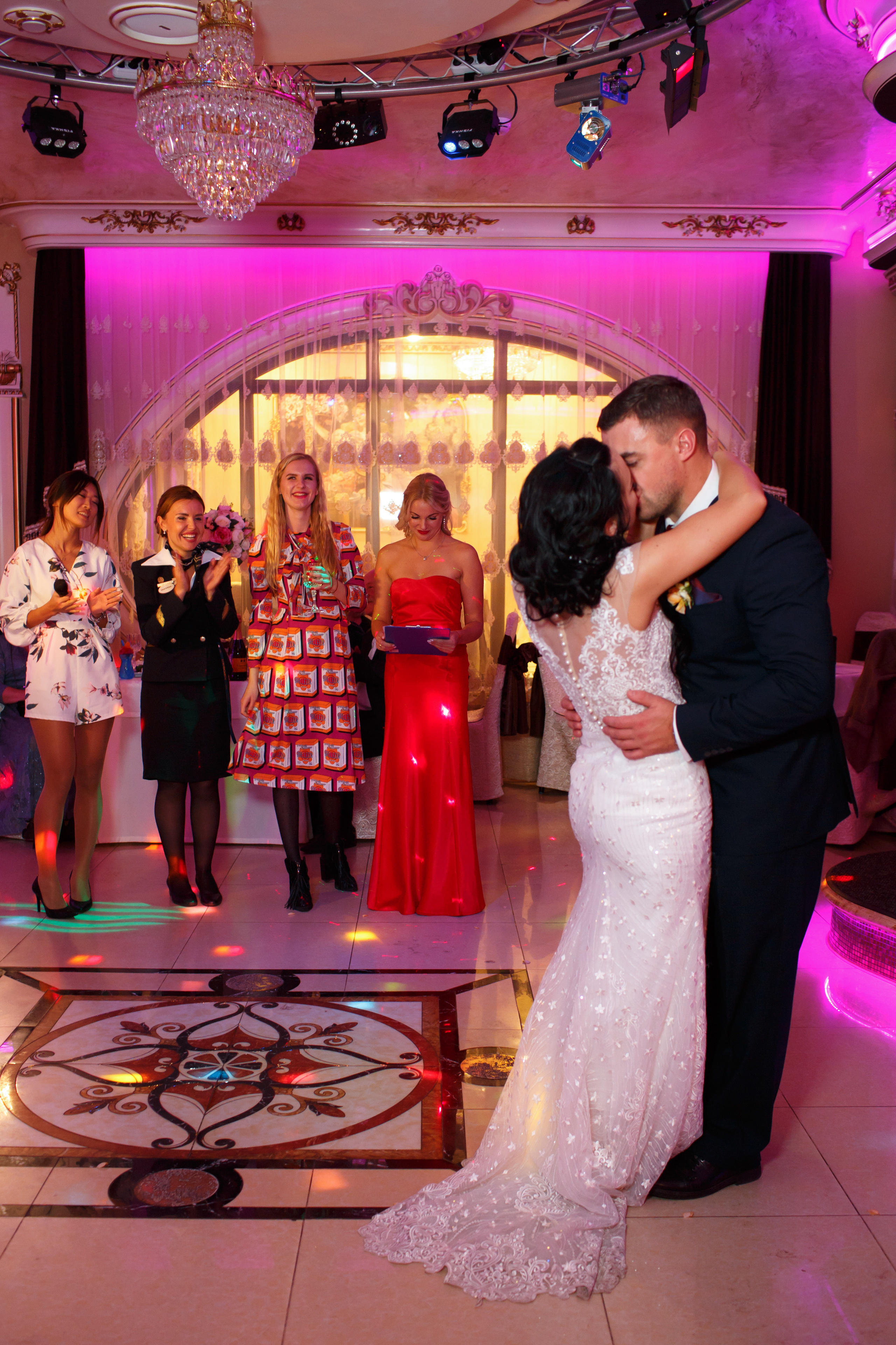 Рената и Артем, ЗАГС г. Королев, ресторан Royal. Свадебный и репортажный фотограф (Москва, Королев и другие)