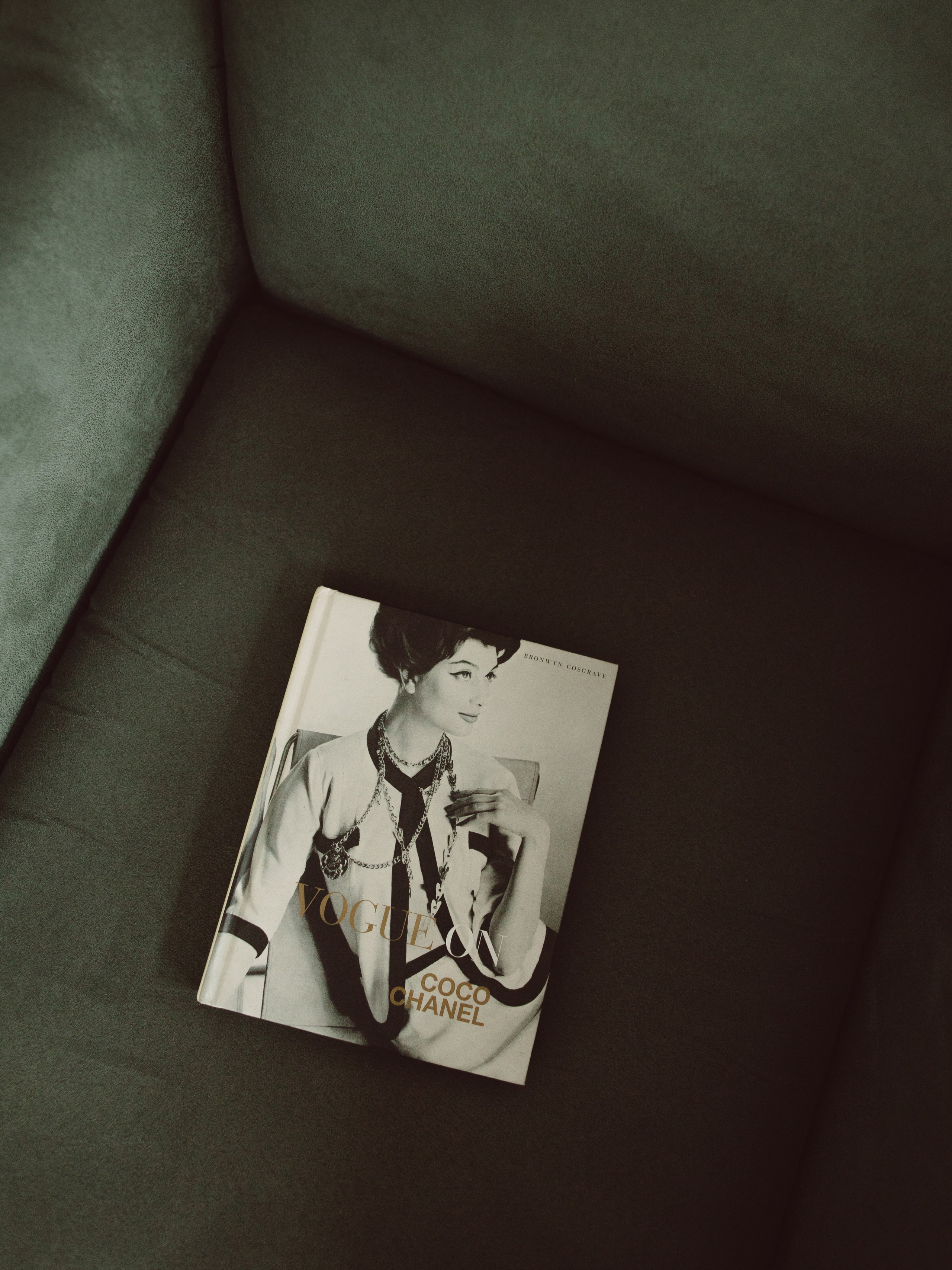 Стилист. Женский и контент фотограф в Москве