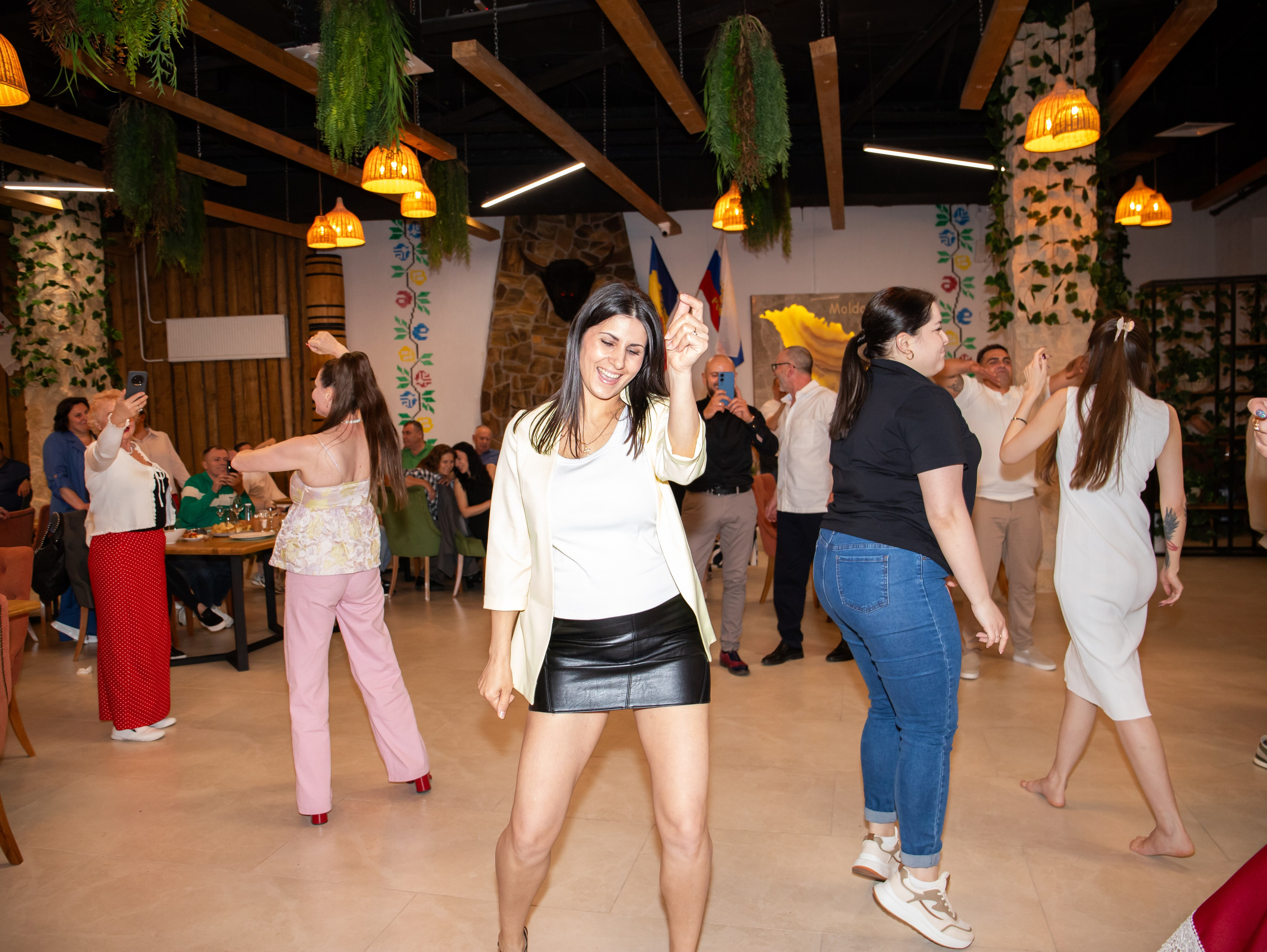 Открытие молдавского ресторана. Свадебный и семейный фотограф в Москве Мила Широких
