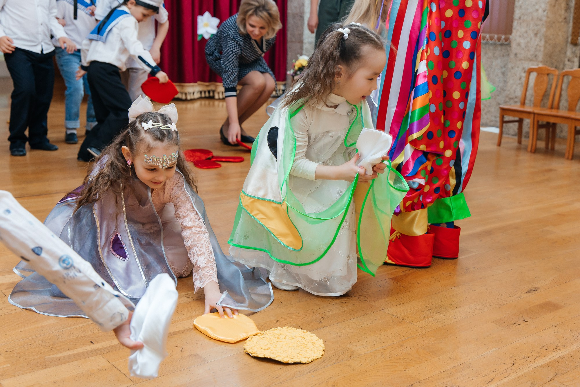 Детский сад № 93 — Утренник (10.03.2023). Свадебный и семейный фотограф Крамар Наталья