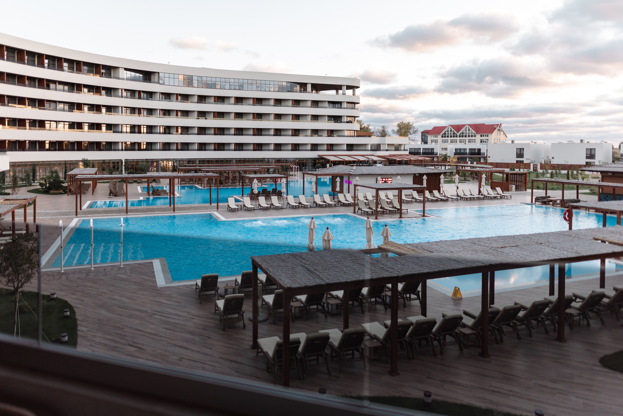 Аквазона для отеля FЮNF Luxury Resort & Spa. Фотограф Олег Сотник