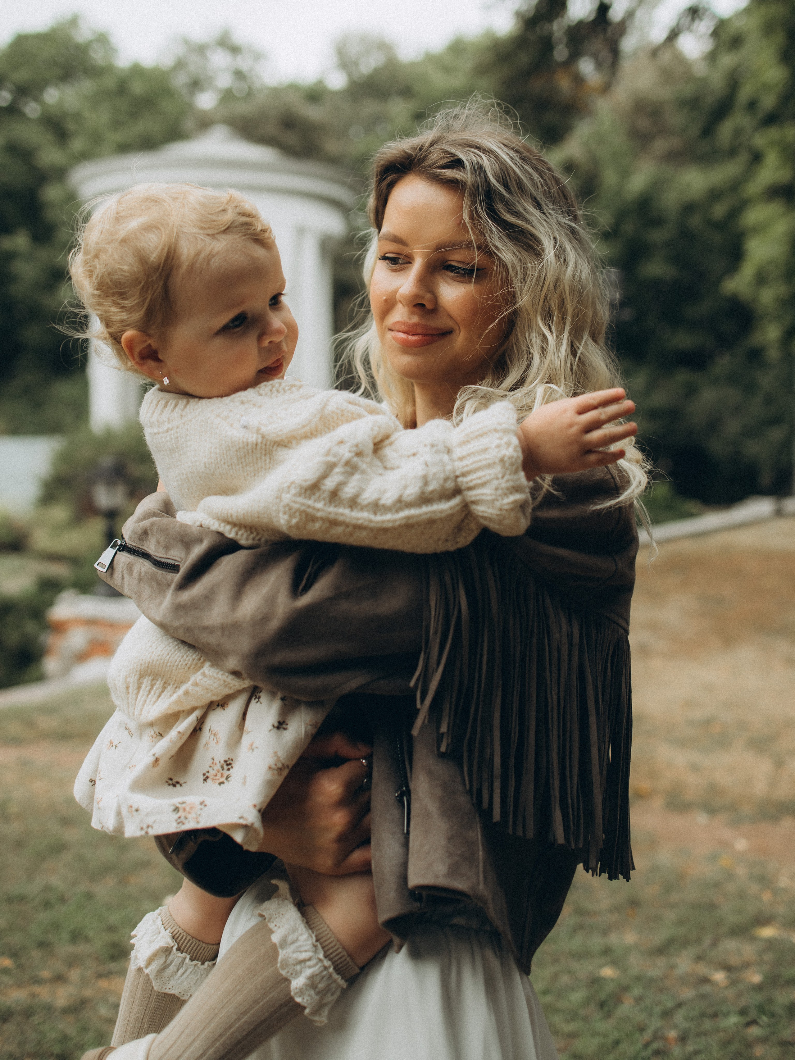 Осенняя история. Вика и Стеша. Фотограф Дарья Соколовская