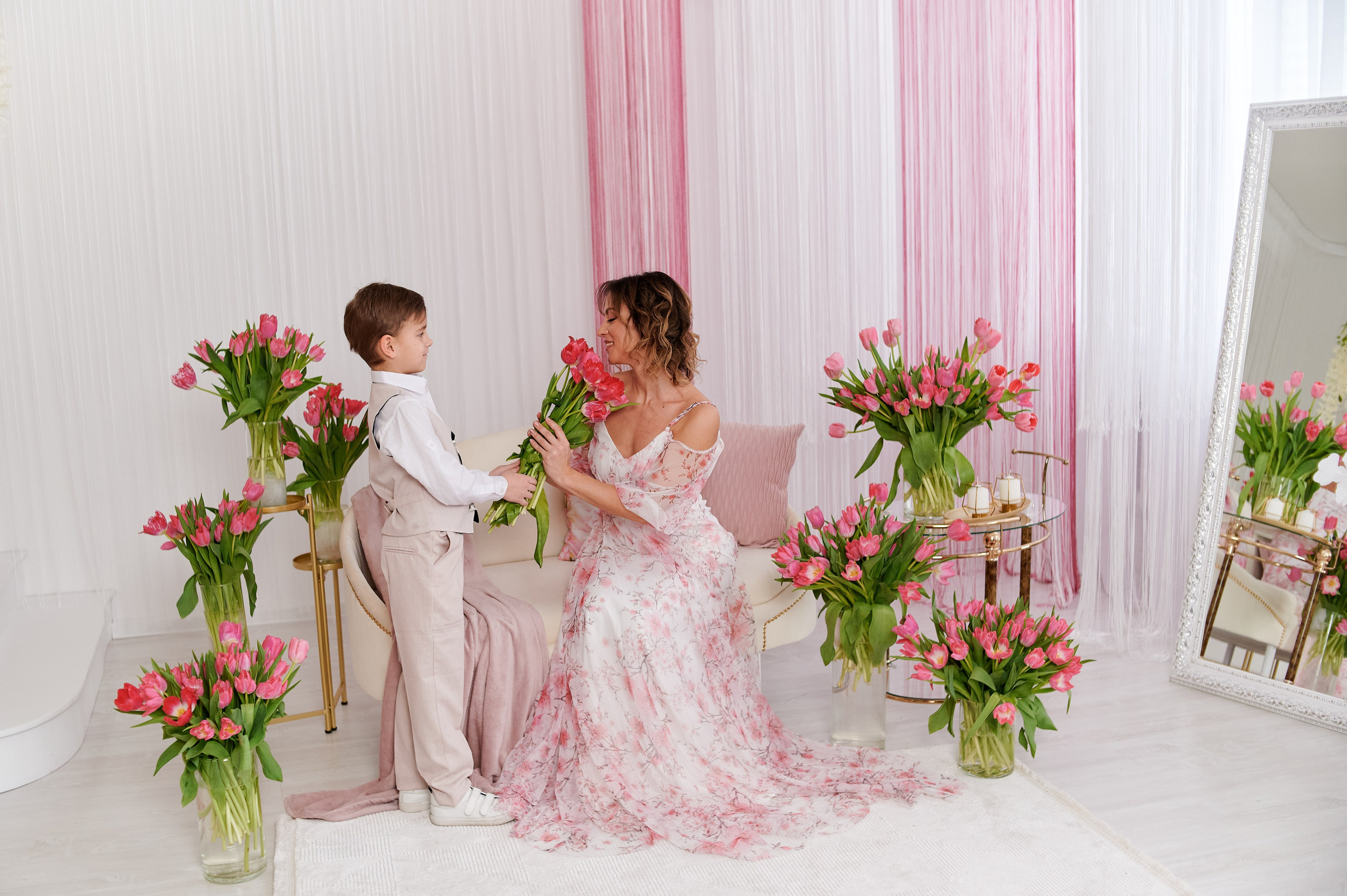Розовые тюльпаны. Семейный и детский фотограф в г. Ногинске Ангелина Хасанова
