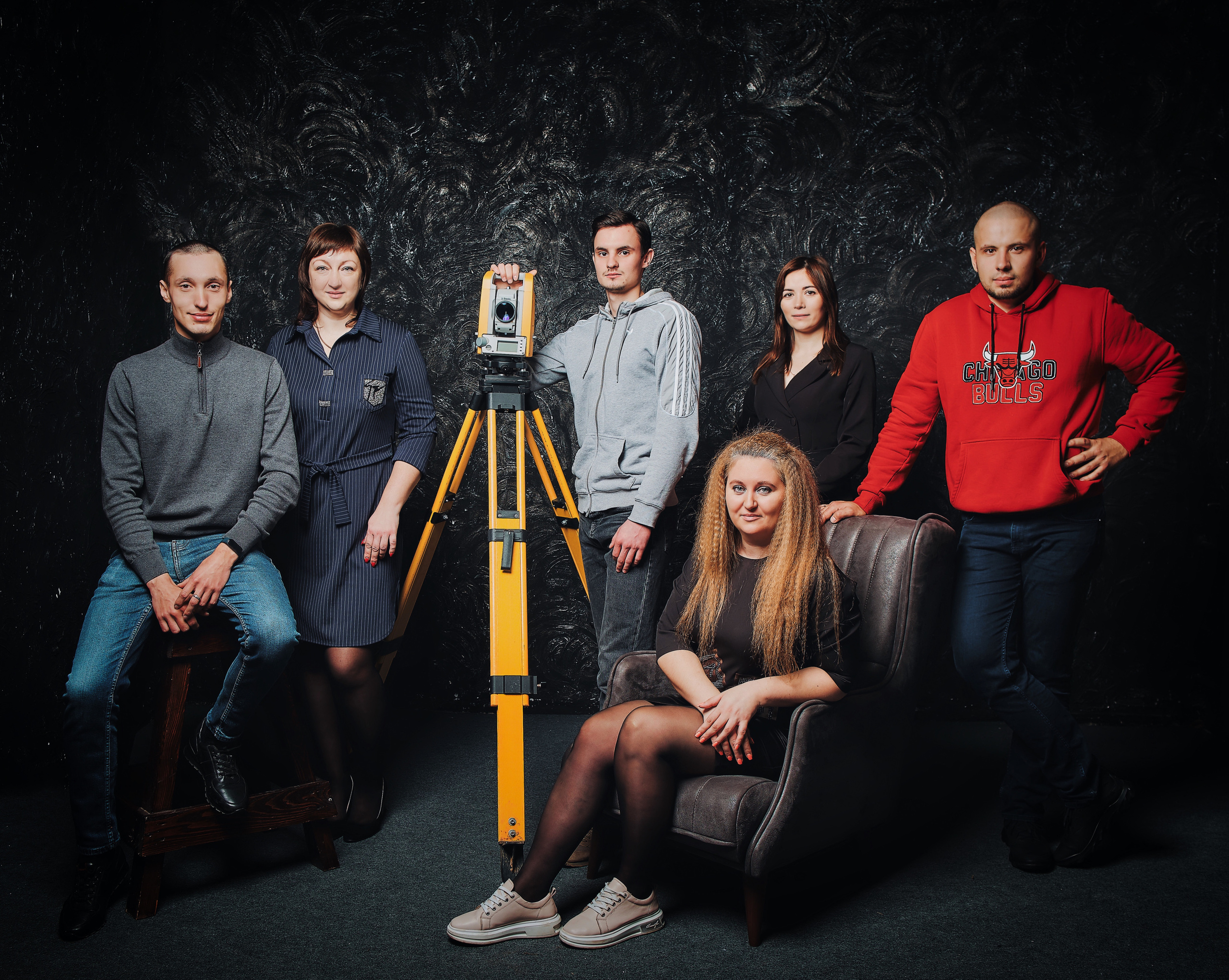 Рабочие коллективы. Семейный портретный свадебный фотограф Дмитрий Тимченко. Студия / фото