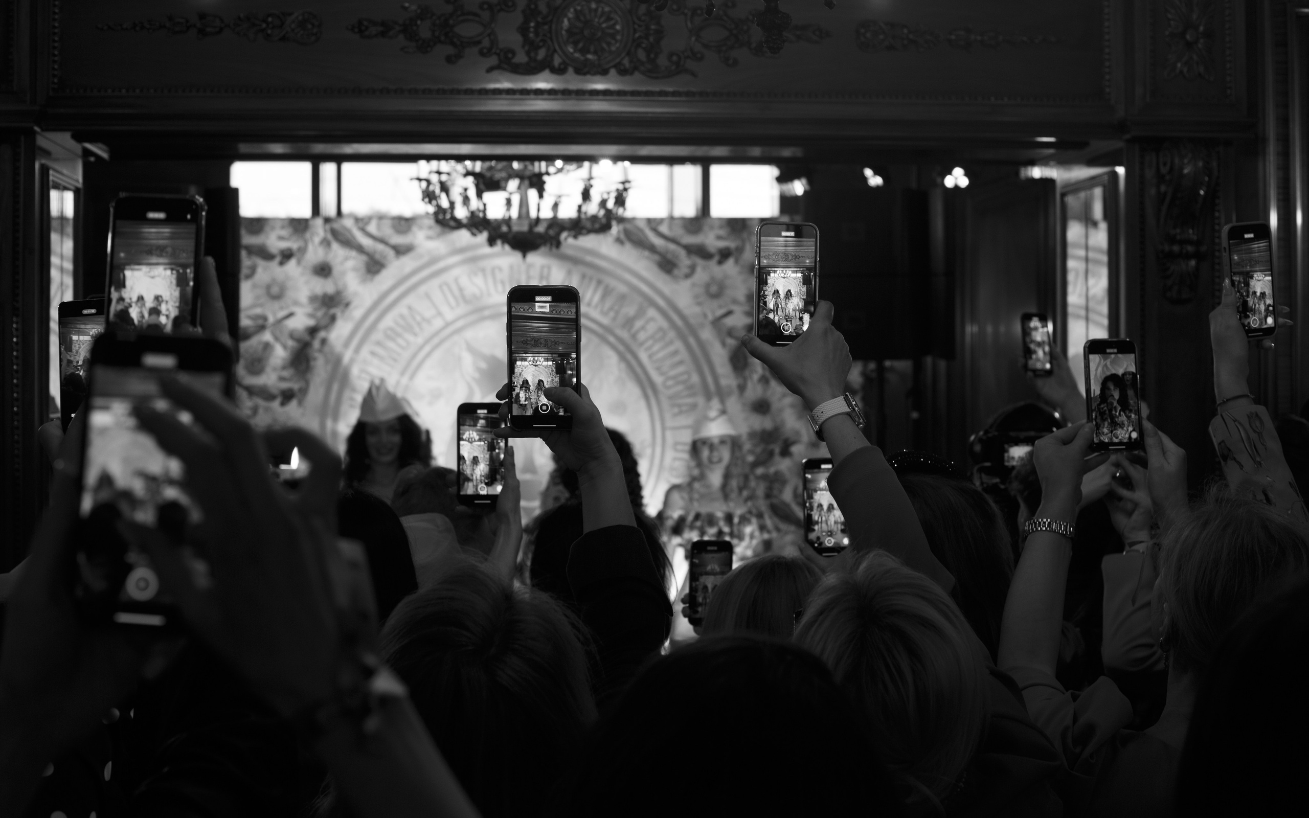 Показ мод Аники Киримовой и Наташи Королевы. Свадебный и Индивидуальный фотограф в Москве Акоп Арсенян