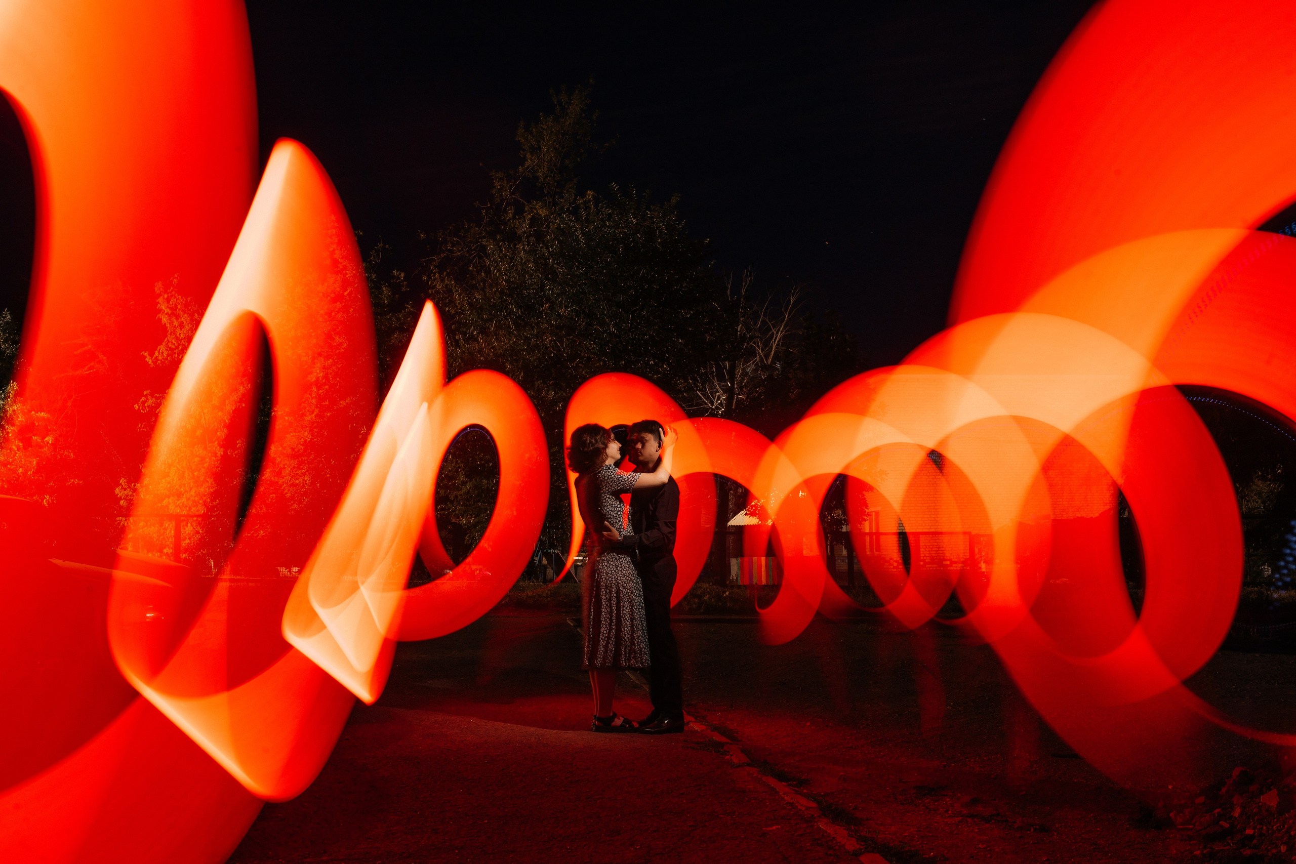 Свадьбы и love story. Фотограф в Свердловске ЛНР