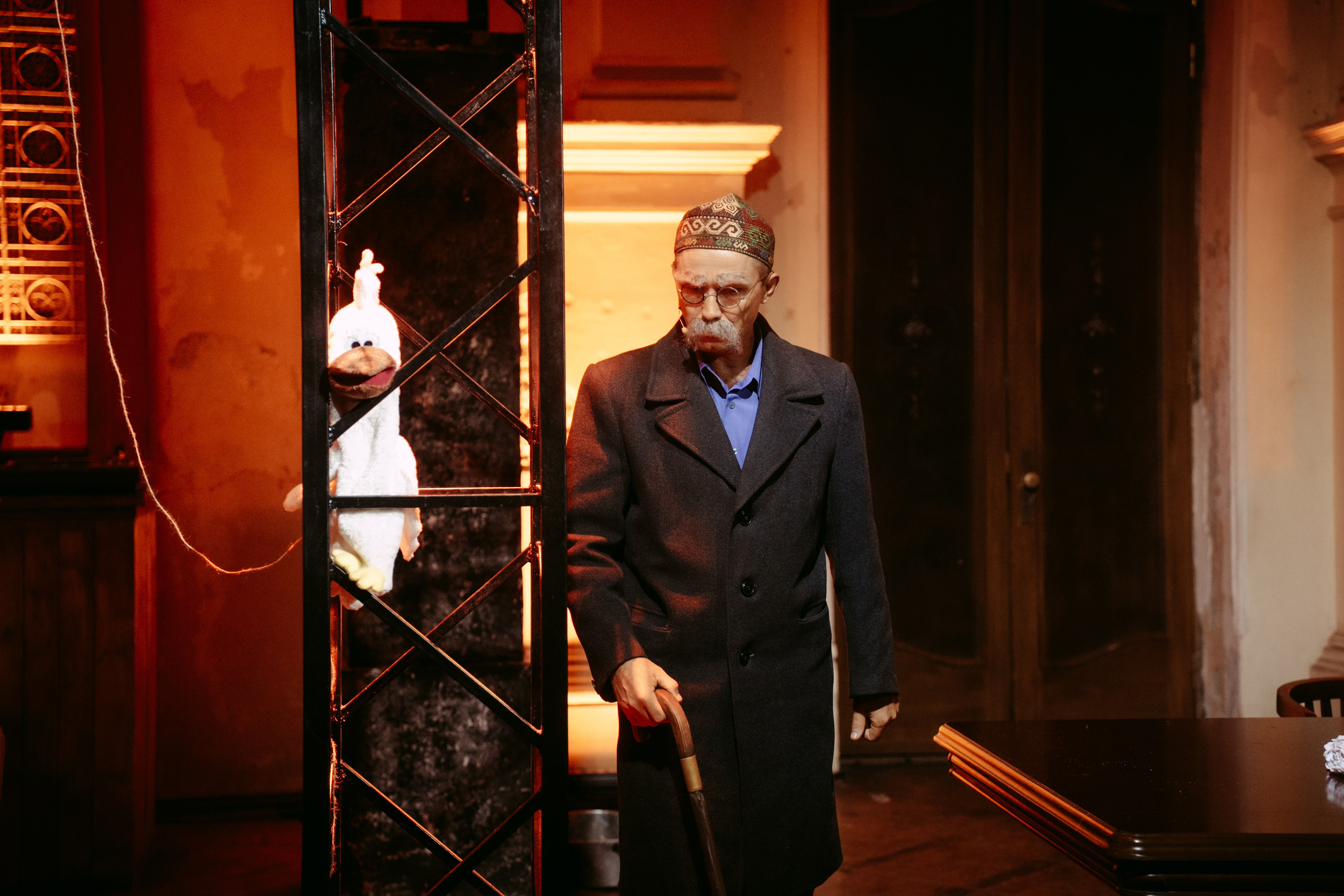 Горький оптимизм. Главная