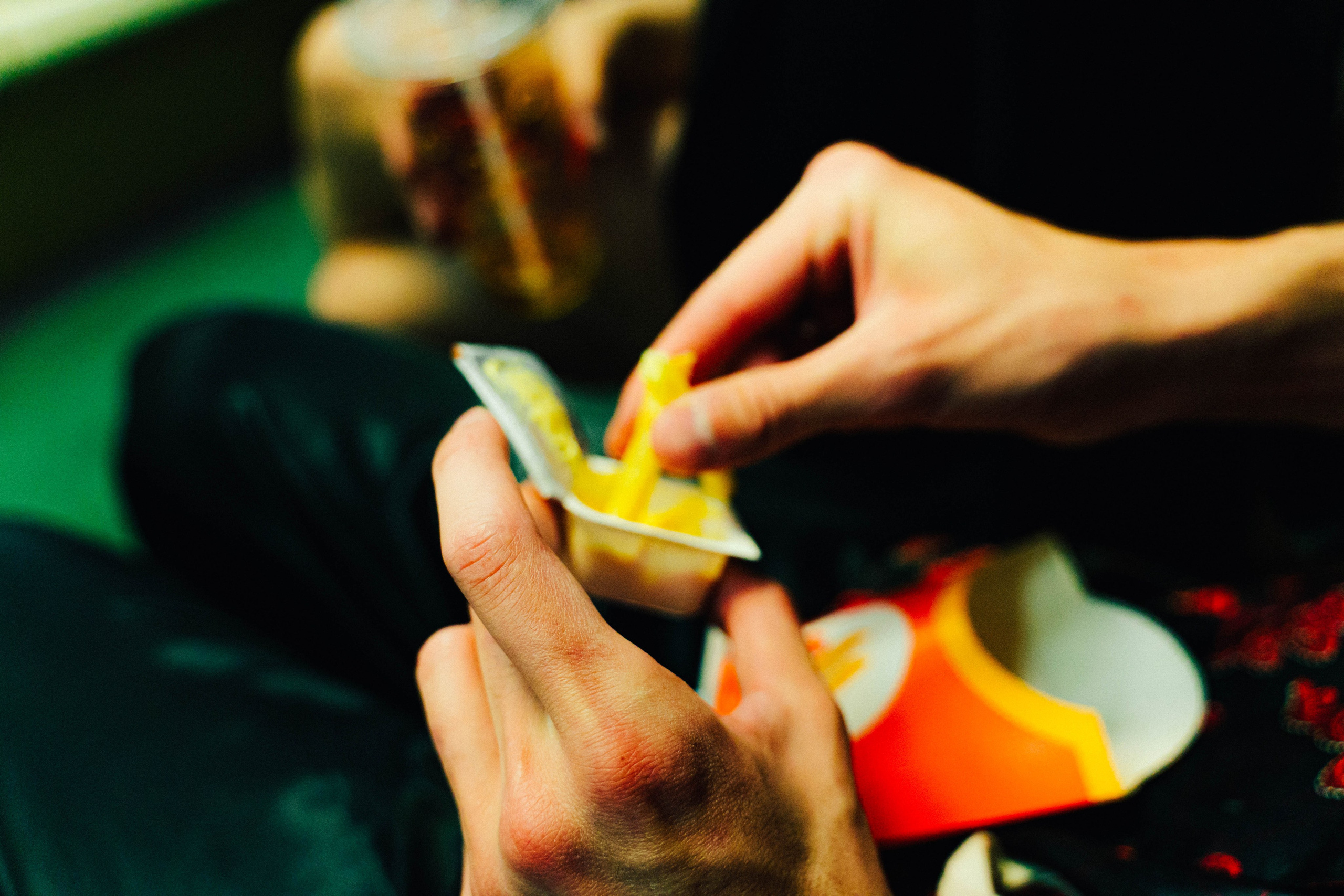 Ночь в метро. Портретный фотограф в Москве Эмиль Халиков