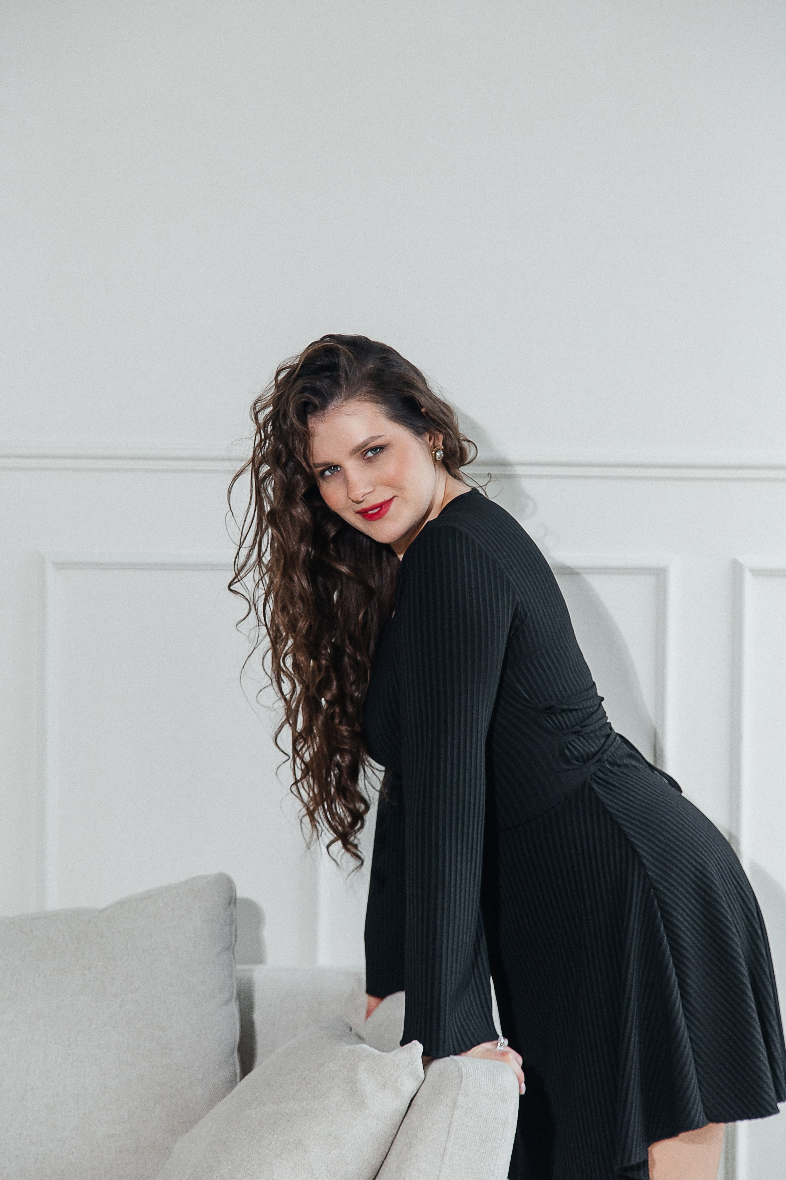 Интерьер фотостудии в Москве с естественным светом для съёмки Reels и видео на телефон, 13point, rina_sphoto, Катерина Сысуева, Екатерина Сысуева, Рина Сысуева