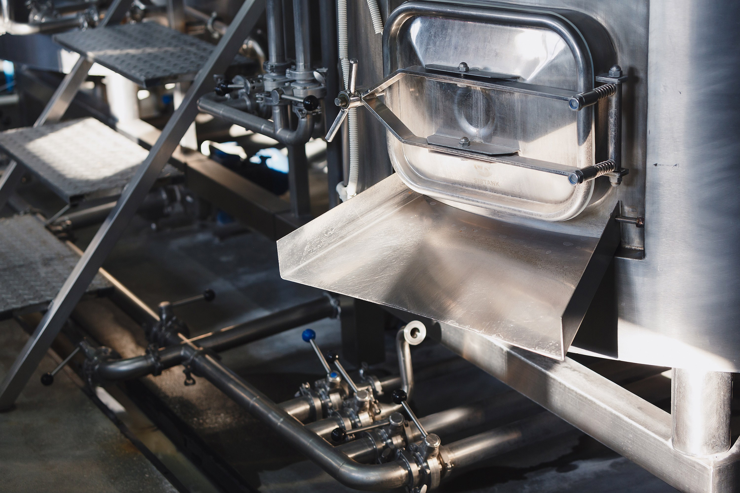 Фотографии с производства. Roman — Репортажный фотограф в Новосибирске